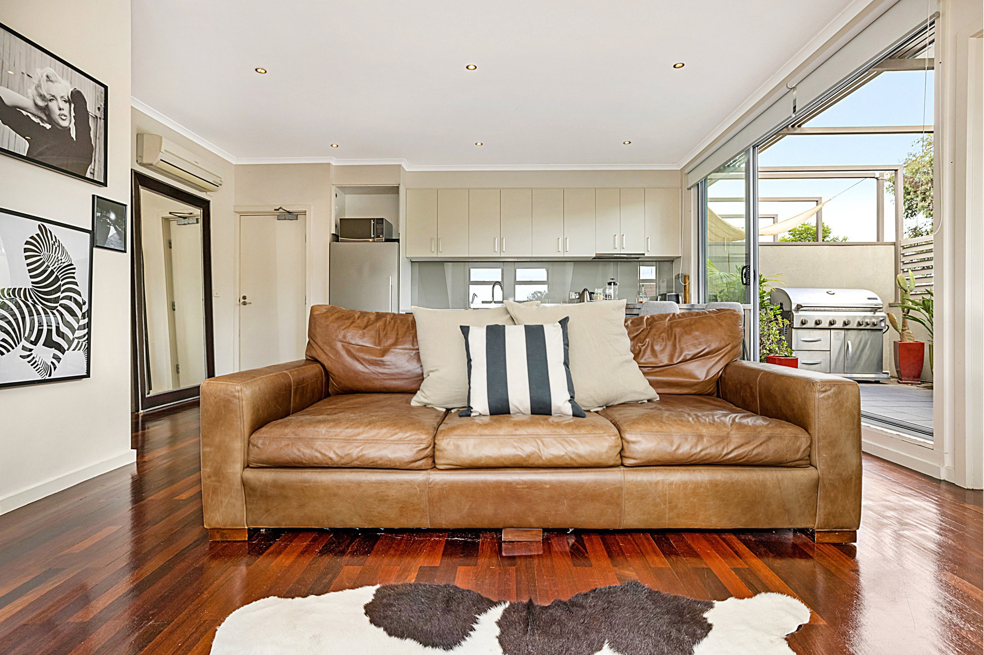 Furnished 2 Bedroom Apartment in Northcote