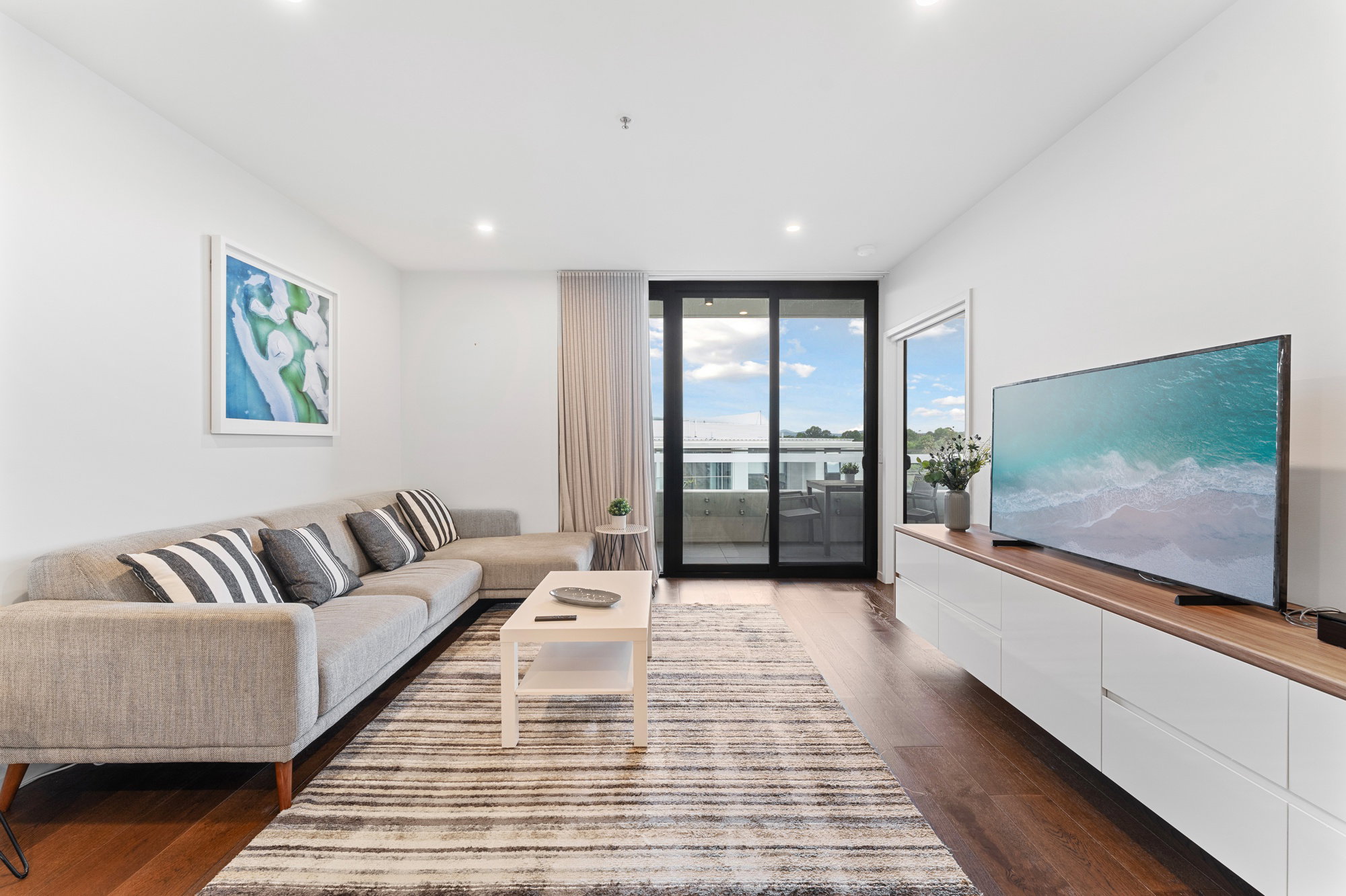 Furnished 1 Bedroom Apartment in Kingston
