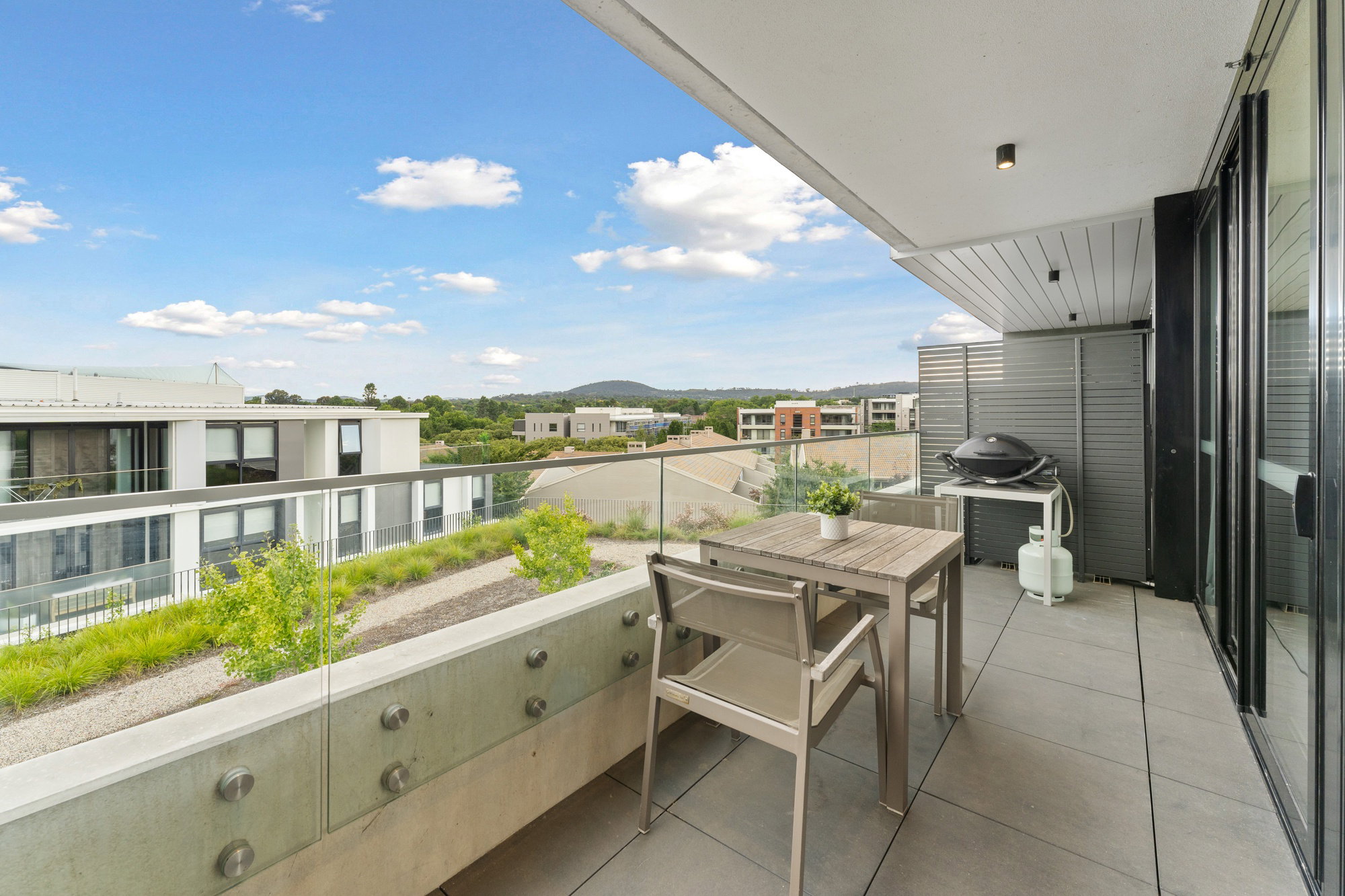 Furnished 1 Bedroom Apartment in Kingston