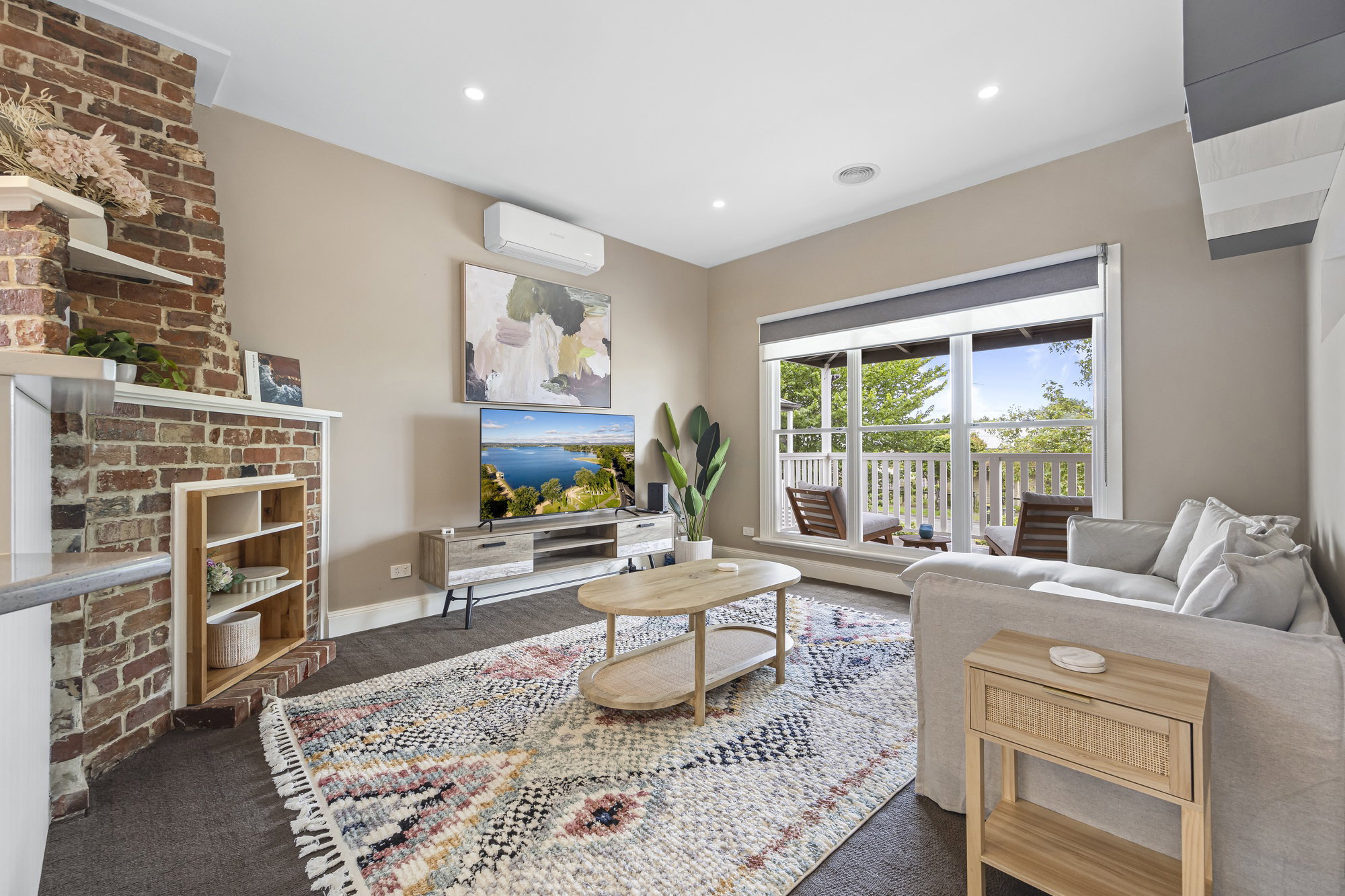 Furnished 3 Bedroom House in Golden Point