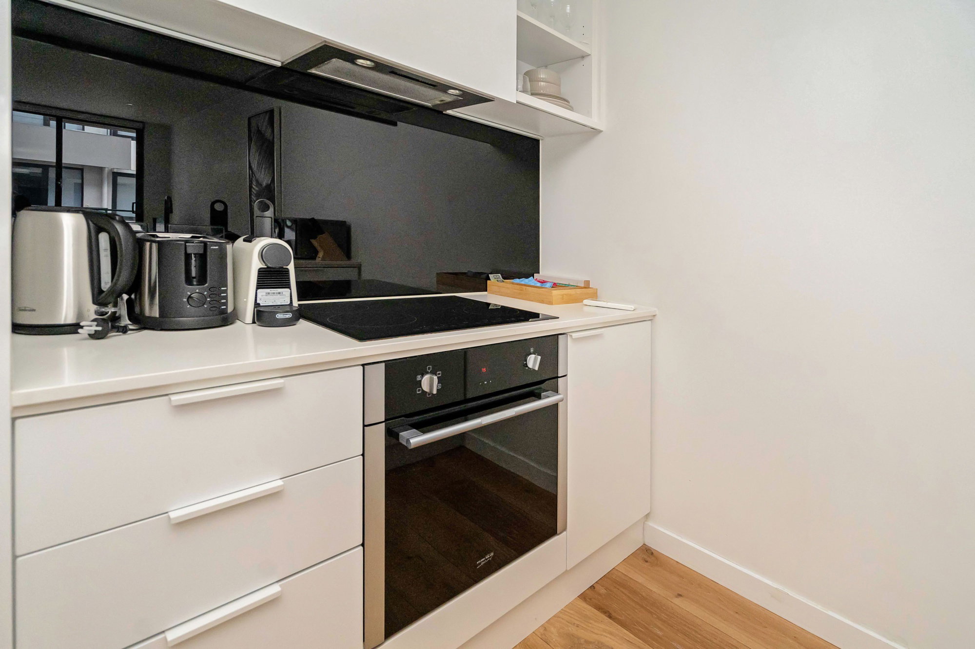 Furnished 1 Bedroom Apartment in Brunswick East