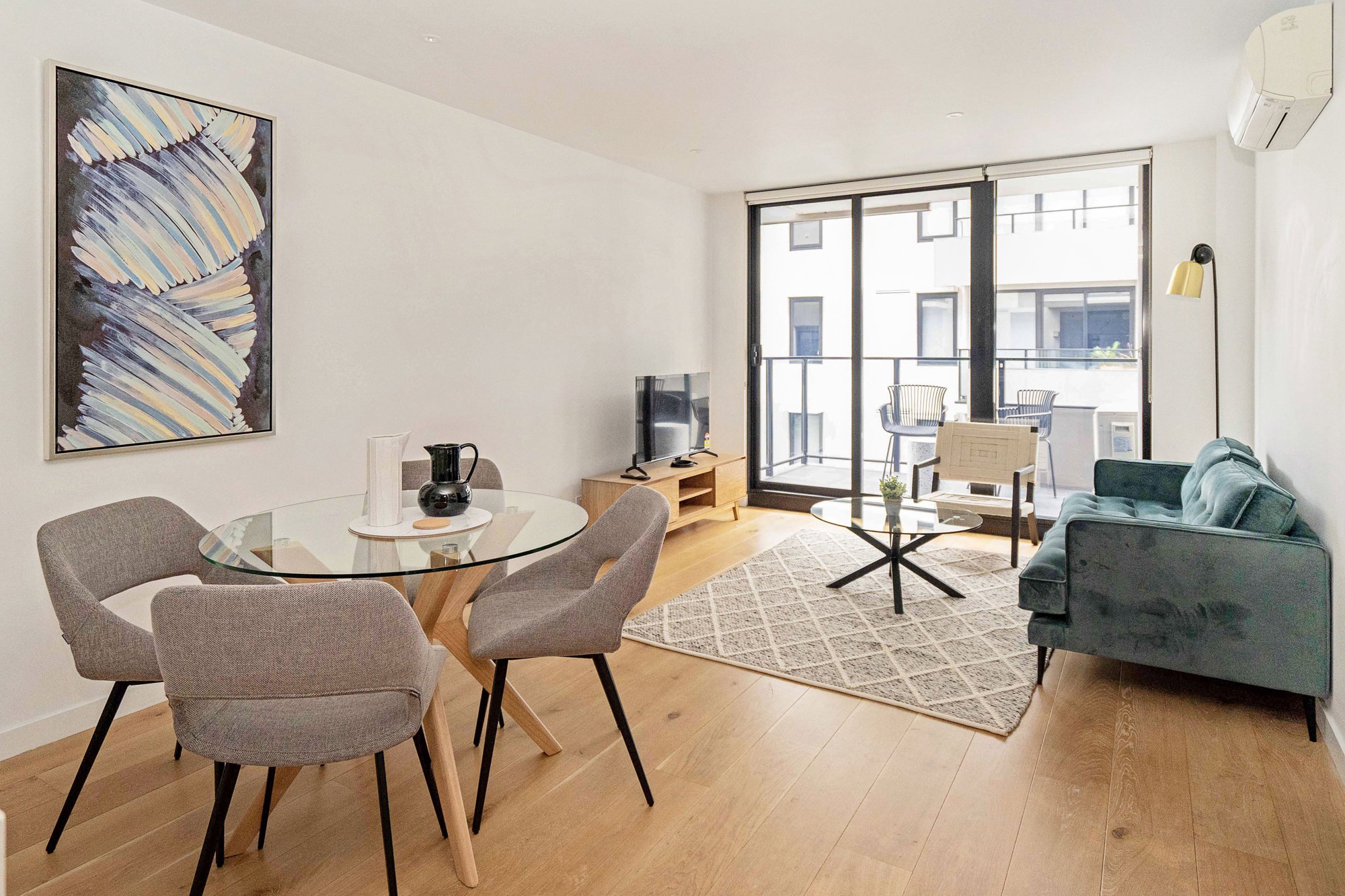 Furnished 1 Bedroom Apartment in Brunswick East