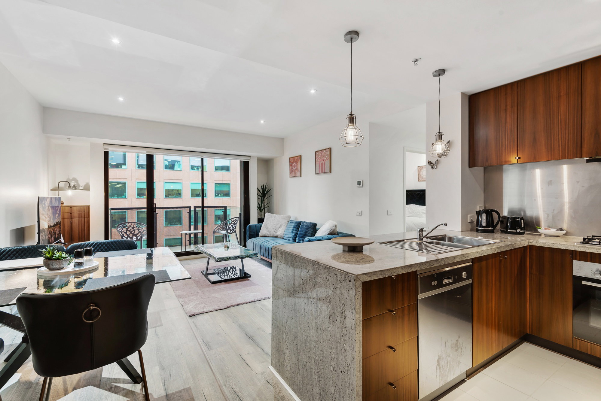 Furnished 1 Bedroom Apartment in Southbank