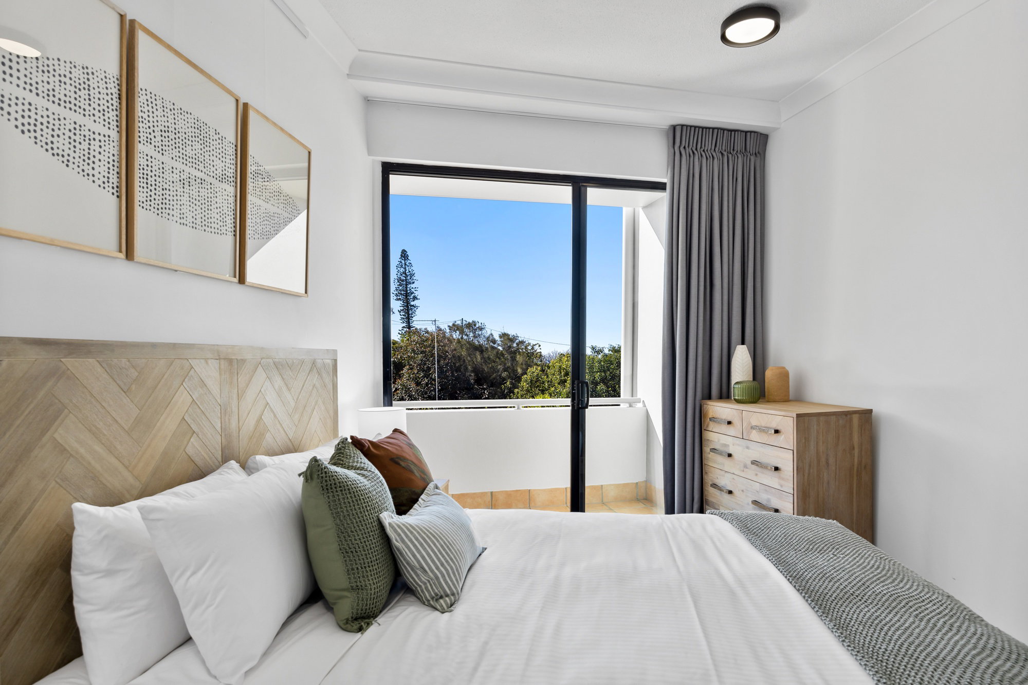 Furnished 2 Bedroom Apartment in Sunrise Beach