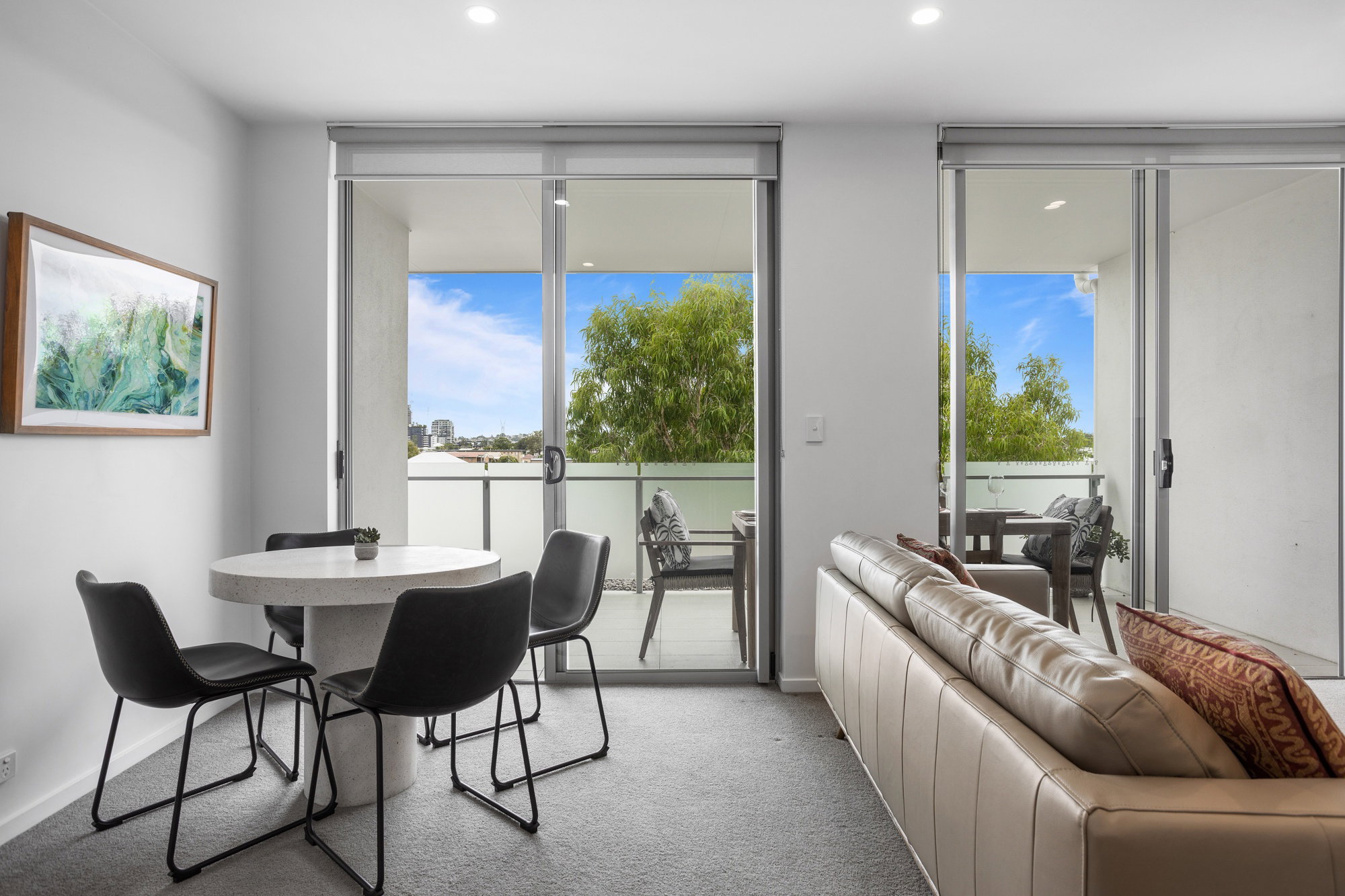 Furnished 2 Bedroom Apartment in New Farm