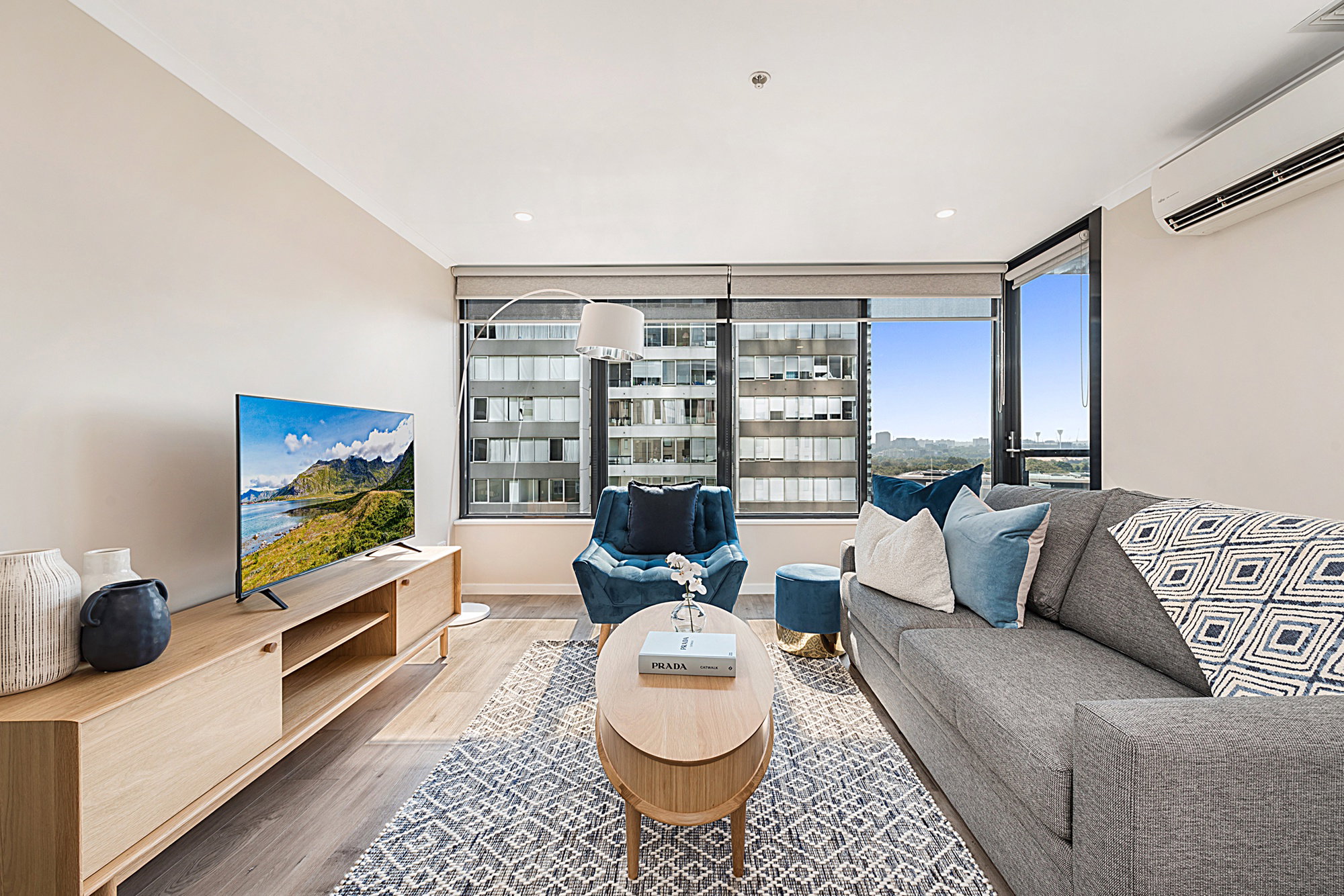Furnished 1 Bedroom Apartment in Southbank