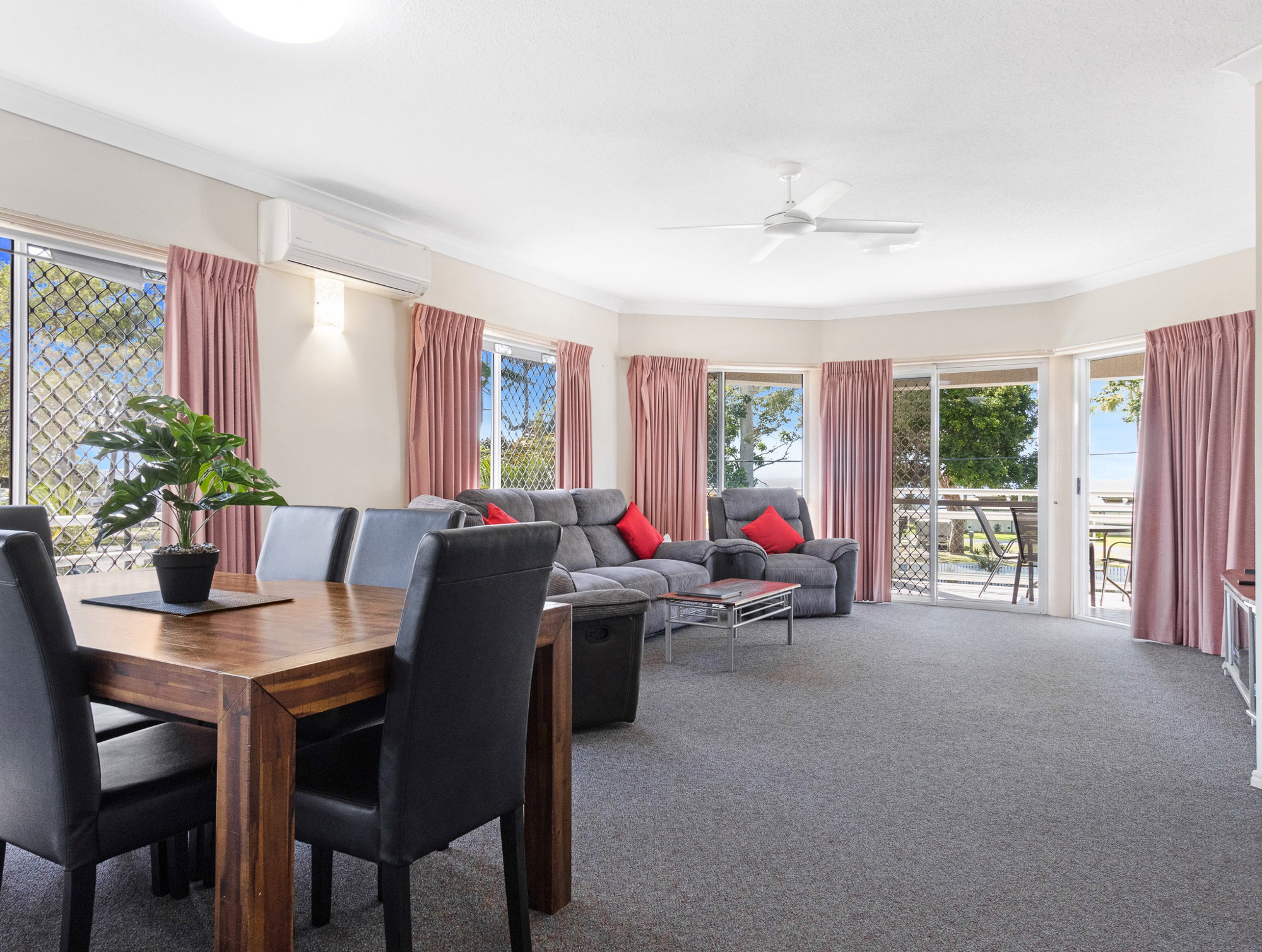 Furnished 2 Bedroom Apartment in Torquay