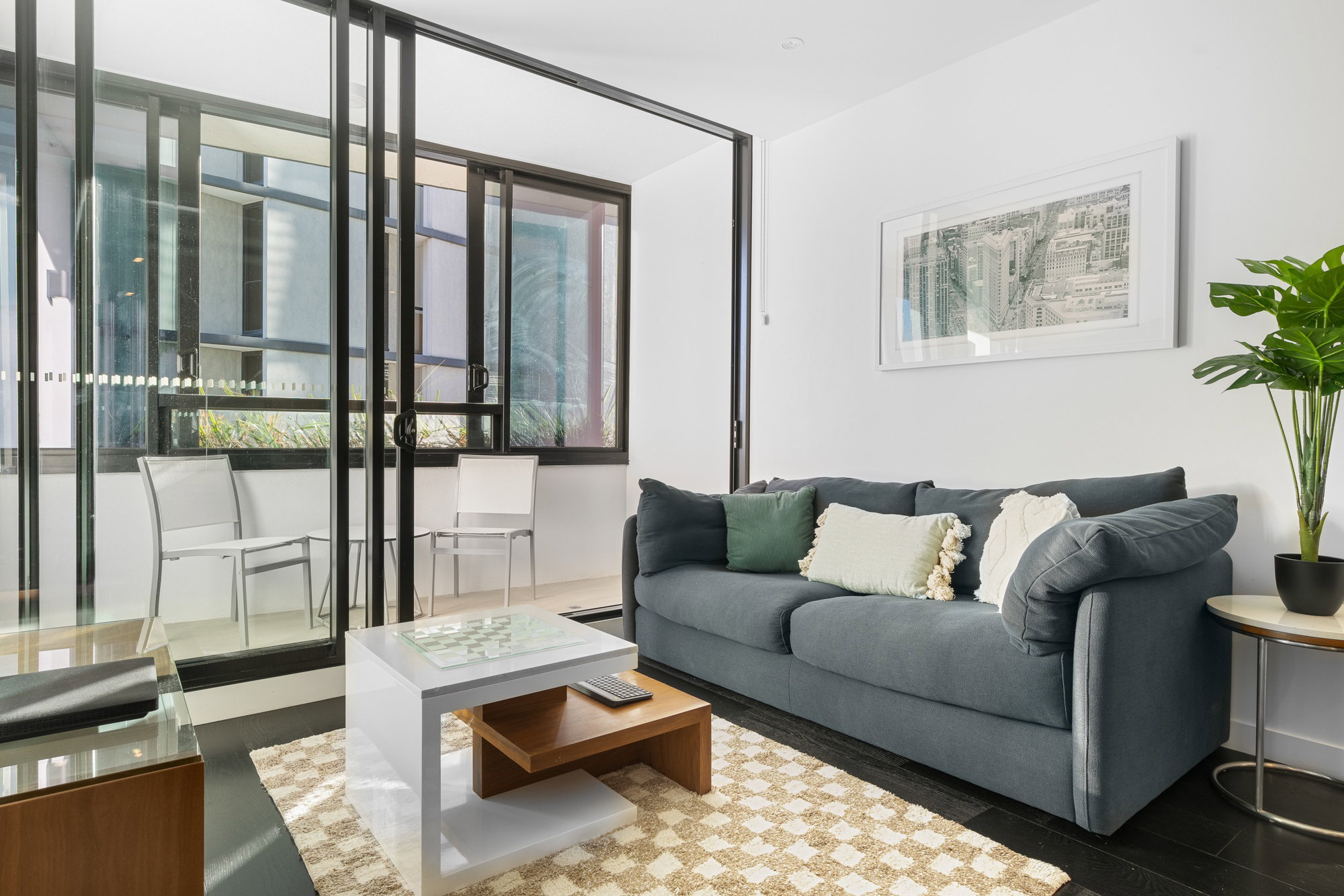 Furnished 1 Bedroom Apartment in Fortitude Valley