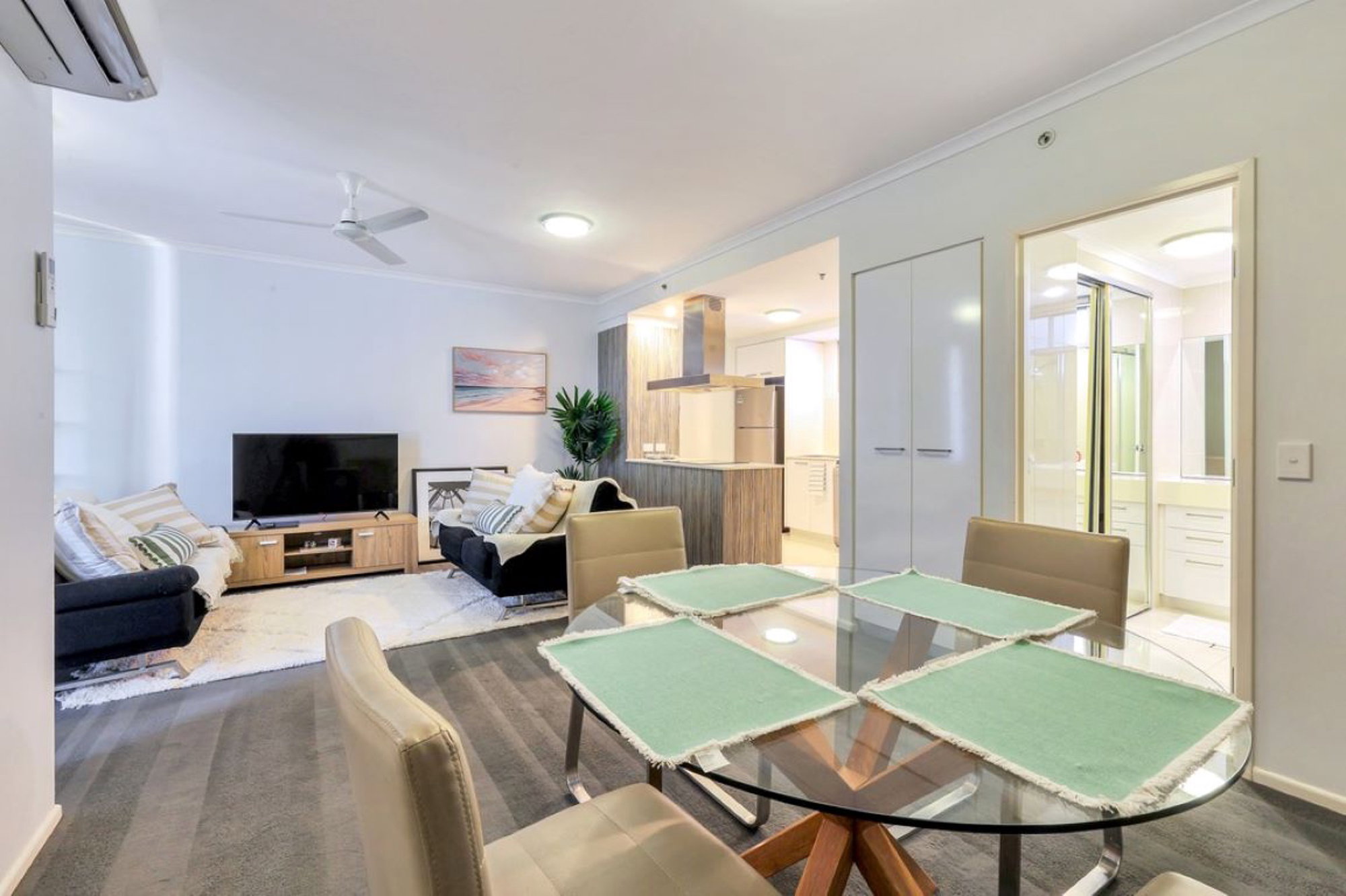 Furnished 1 Bedroom Apartment in Darwin City