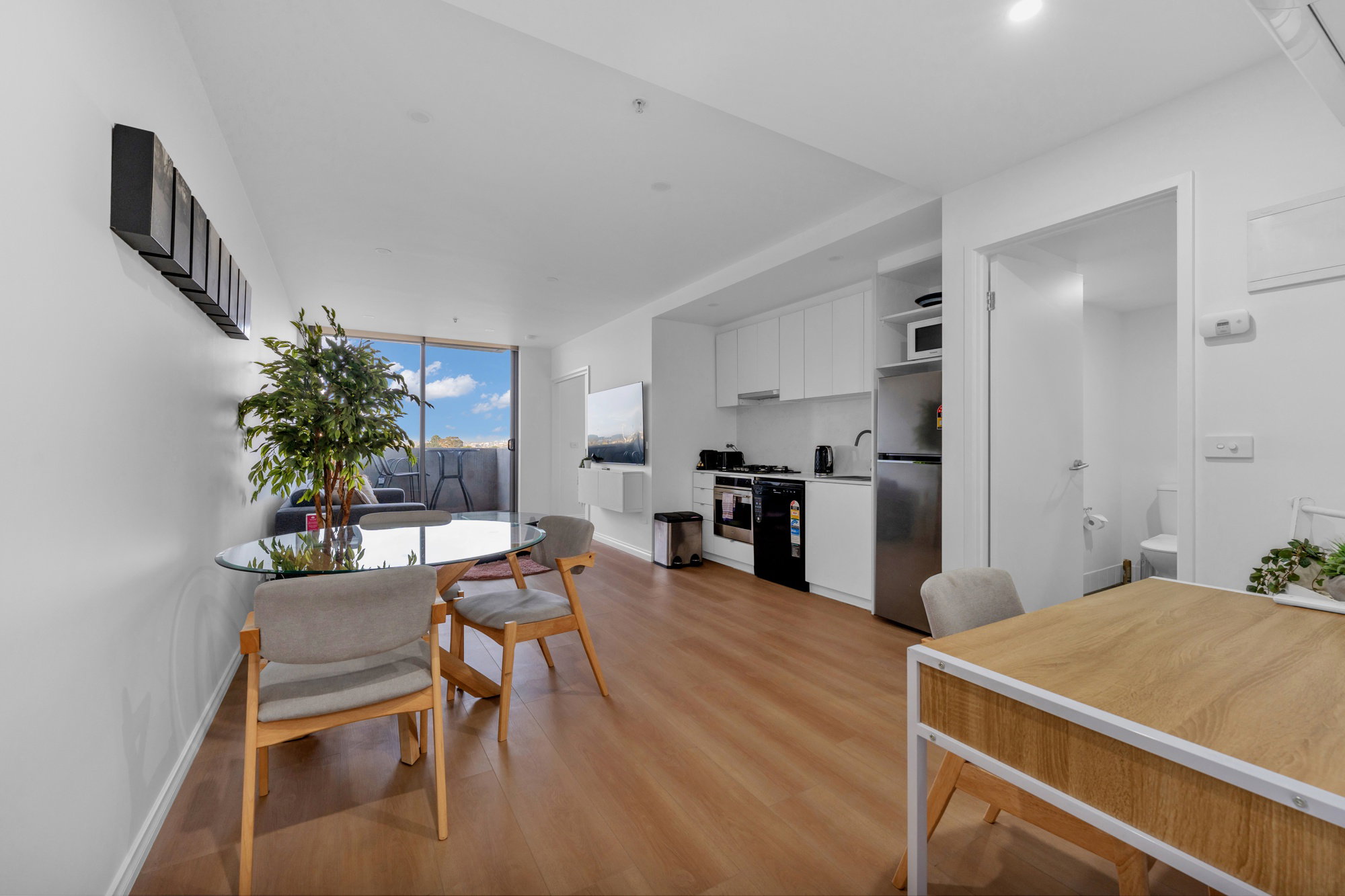 Furnished 1 Bedroom Apartment in Southbank