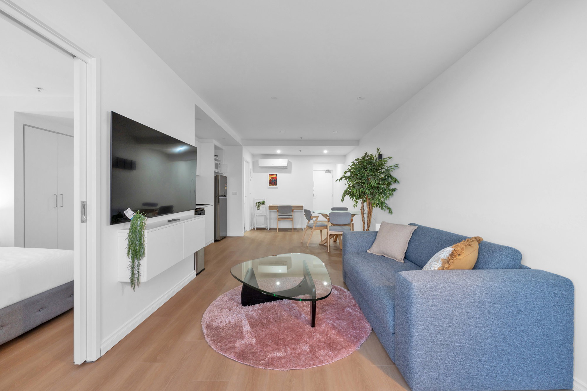Furnished 1 Bedroom Apartment in Southbank