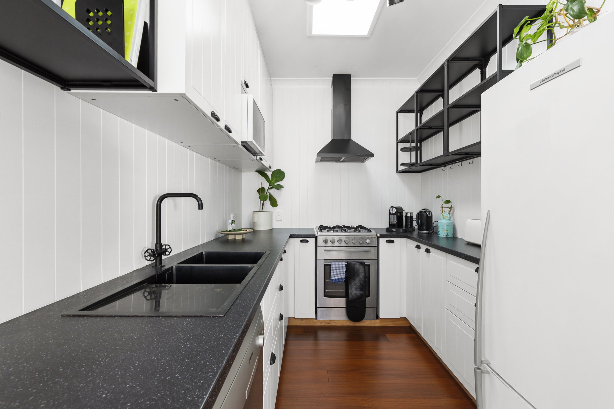 Furnished 2 Bedroom House in Botany