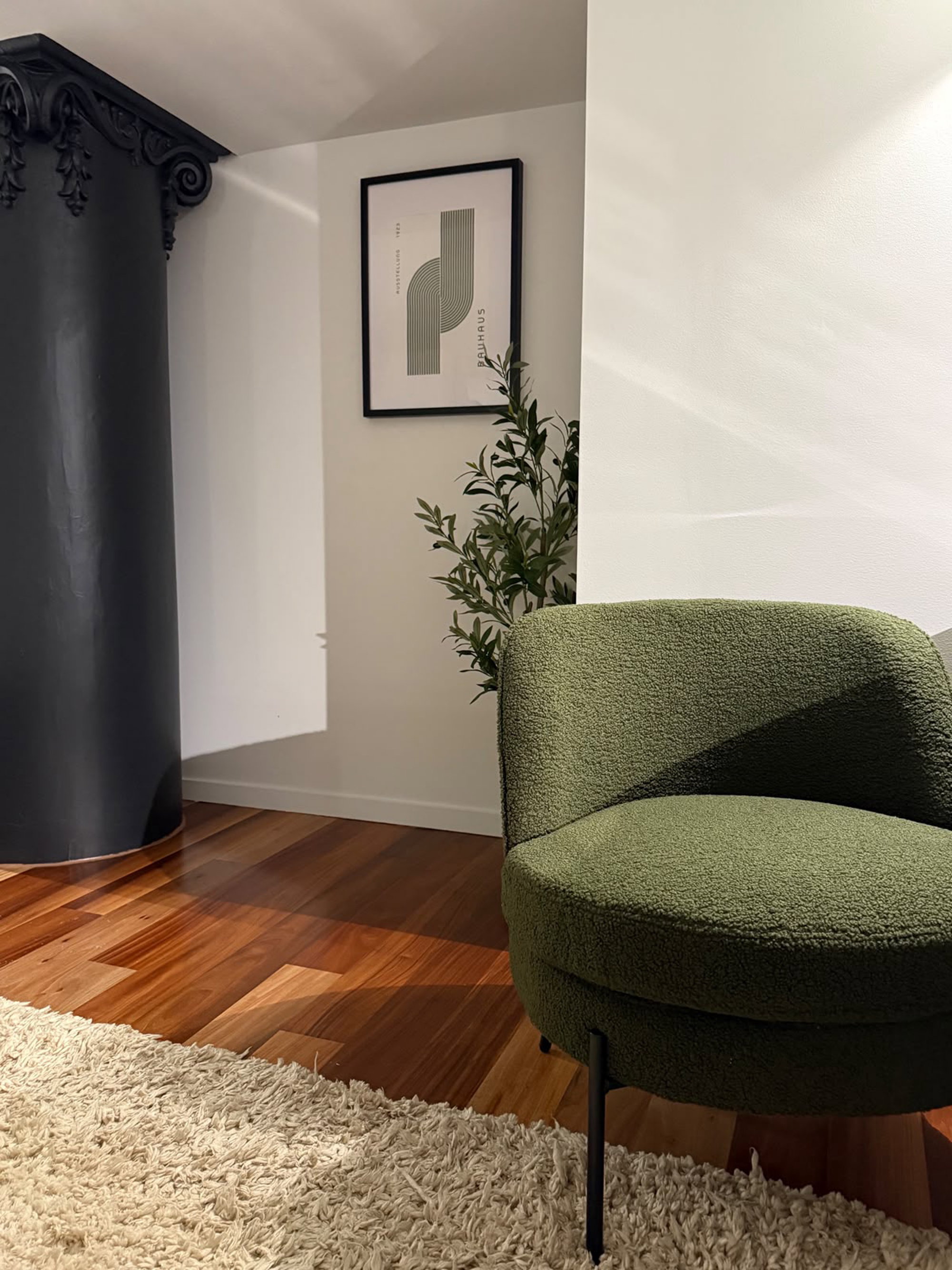 Furnished 1 Bedroom Apartment in Melbourne