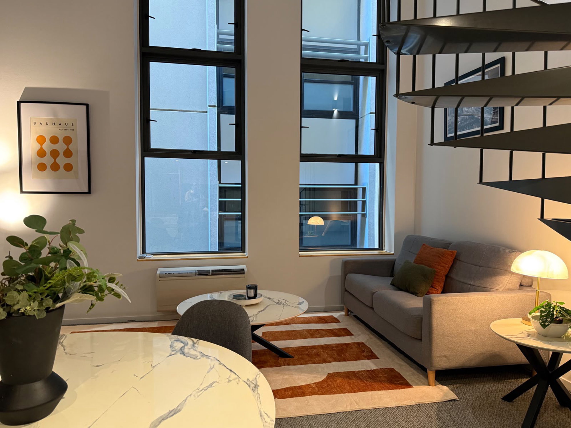Furnished 1 Bedroom Apartment in Melbourne