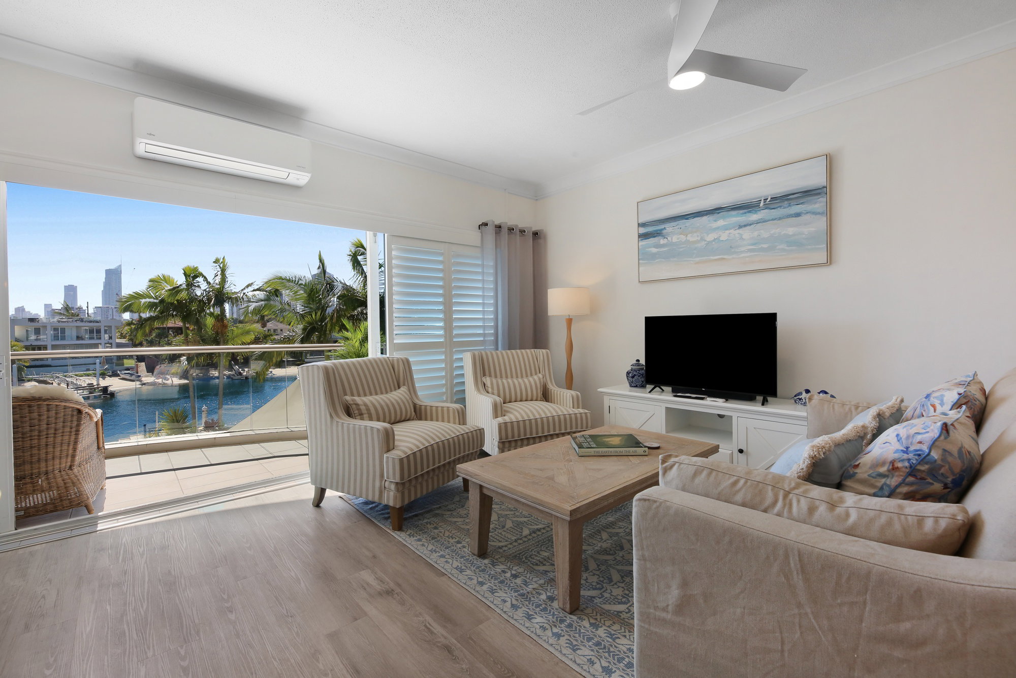Furnished 2 Bedroom Apartment in Broadbeach Waters