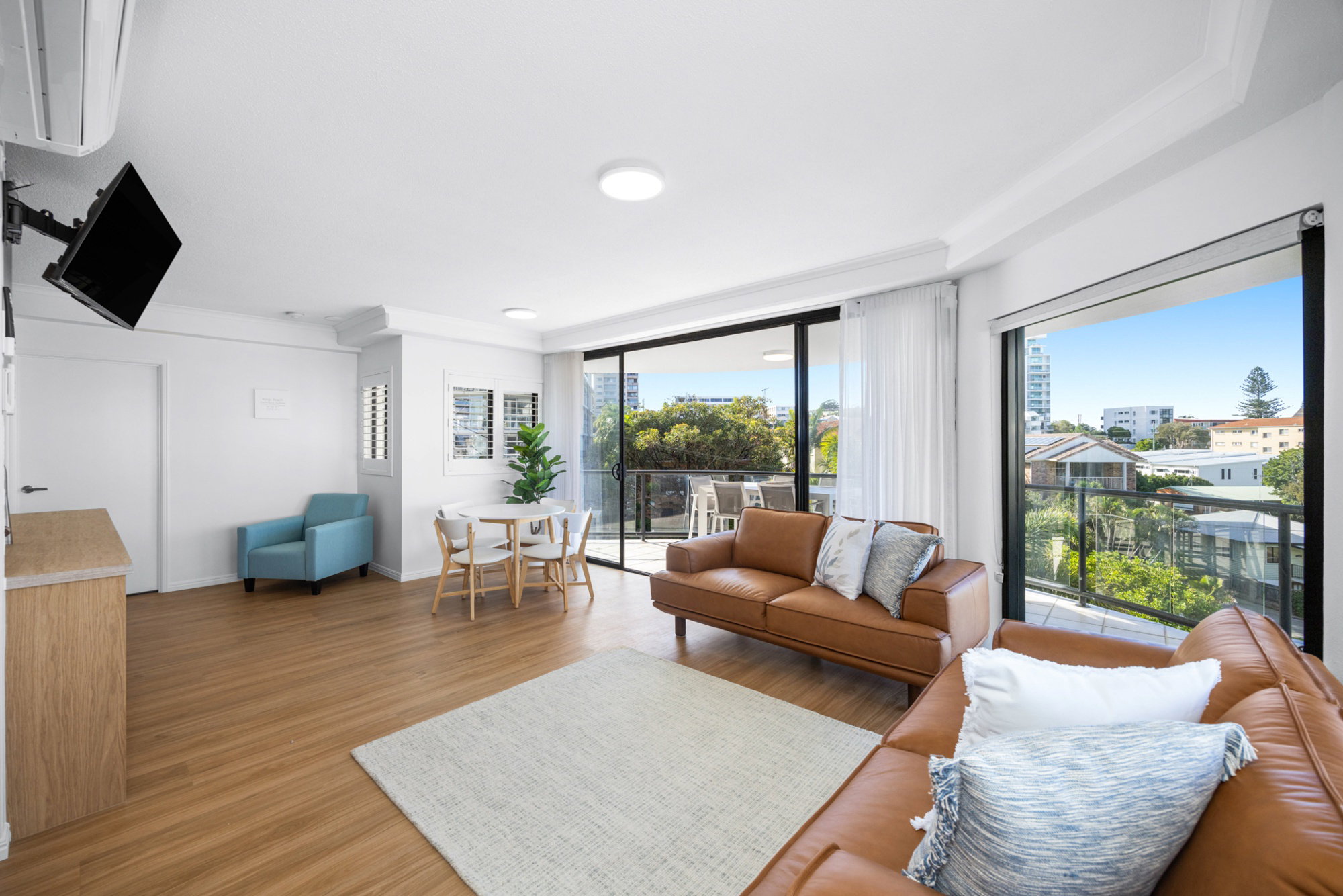 Furnished 3 Bedroom Apartment in Kings Beach