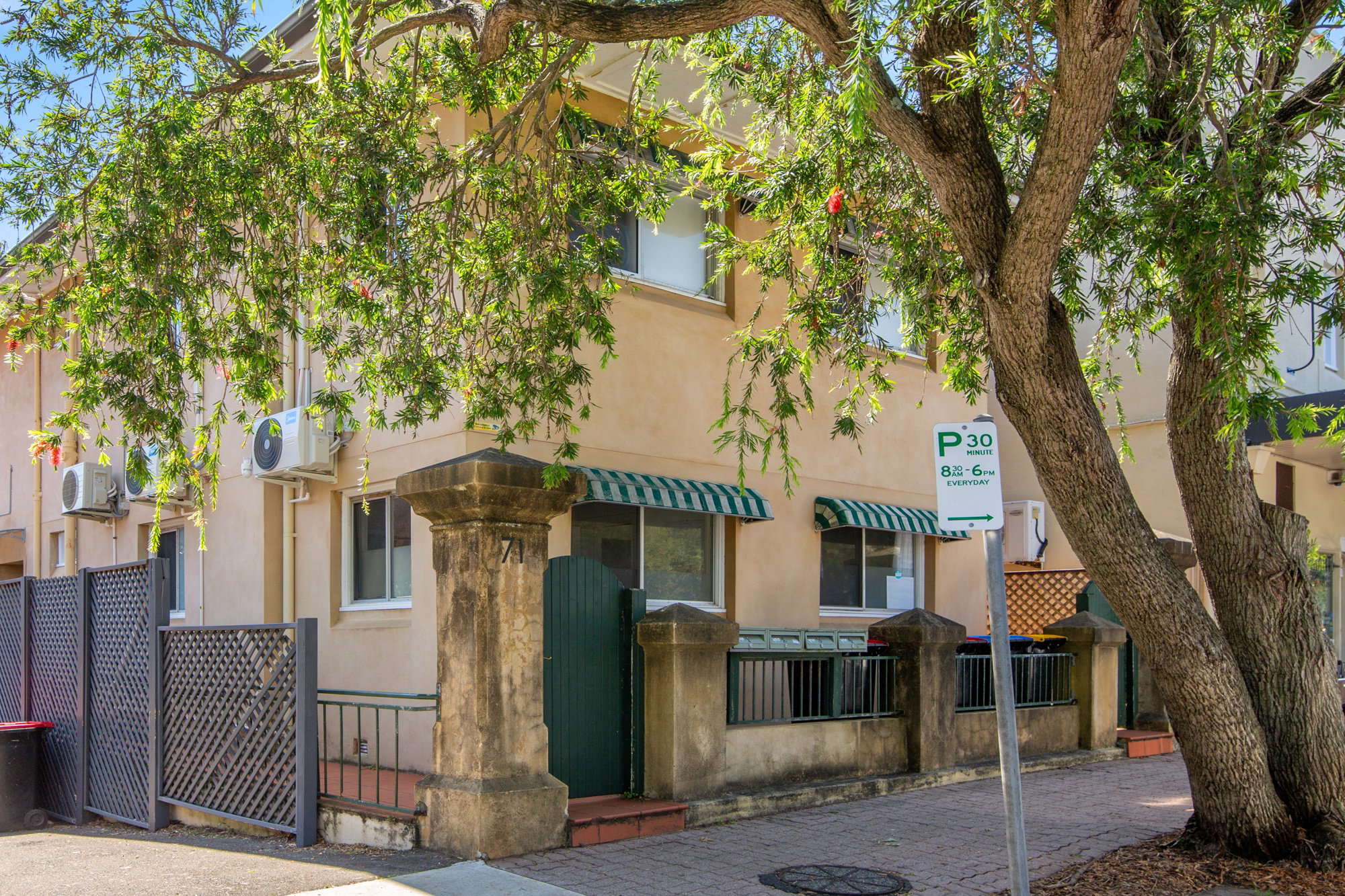 Furnished 2 Bedroom Apartment in Manly