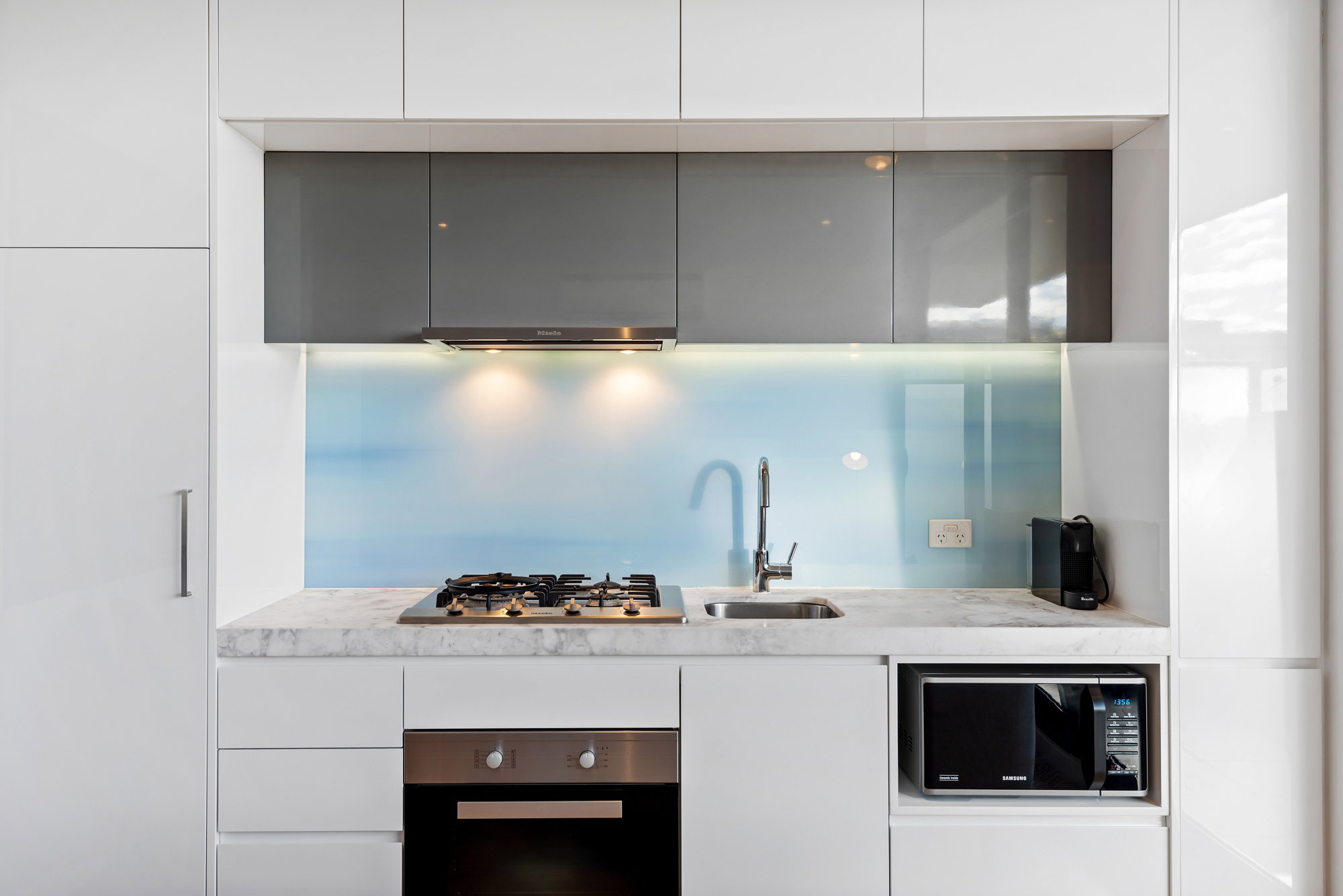 Furnished 1 Bedroom Apartment in Port Melbourne