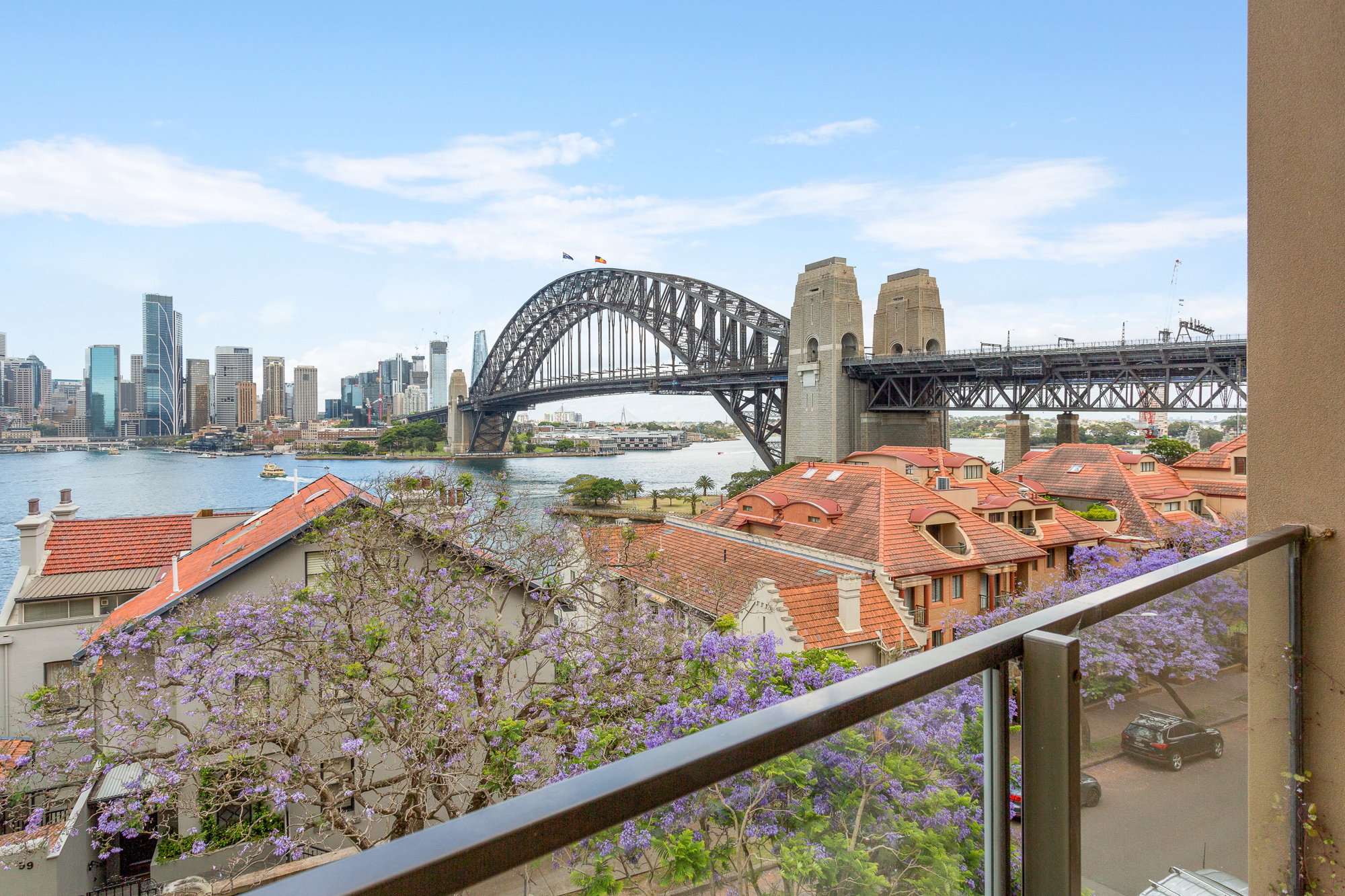 Furnished 2 Bedroom Apartment in Kirribilli