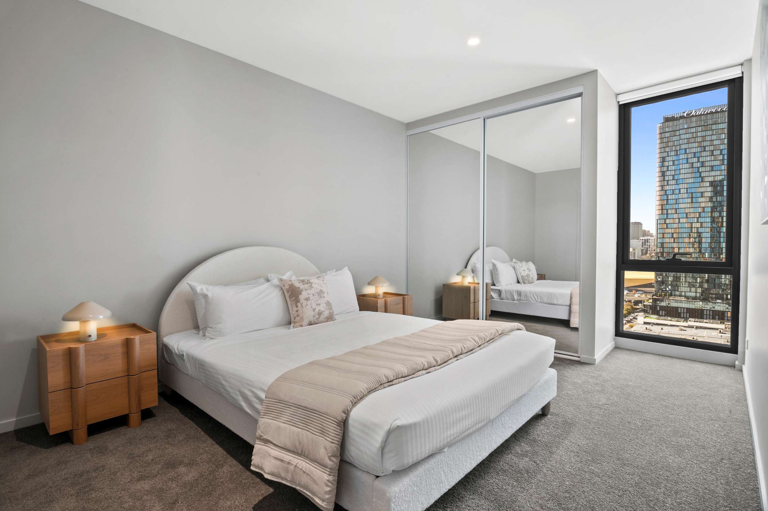 Furnished 1 Bedroom Apartment in South Melbourne