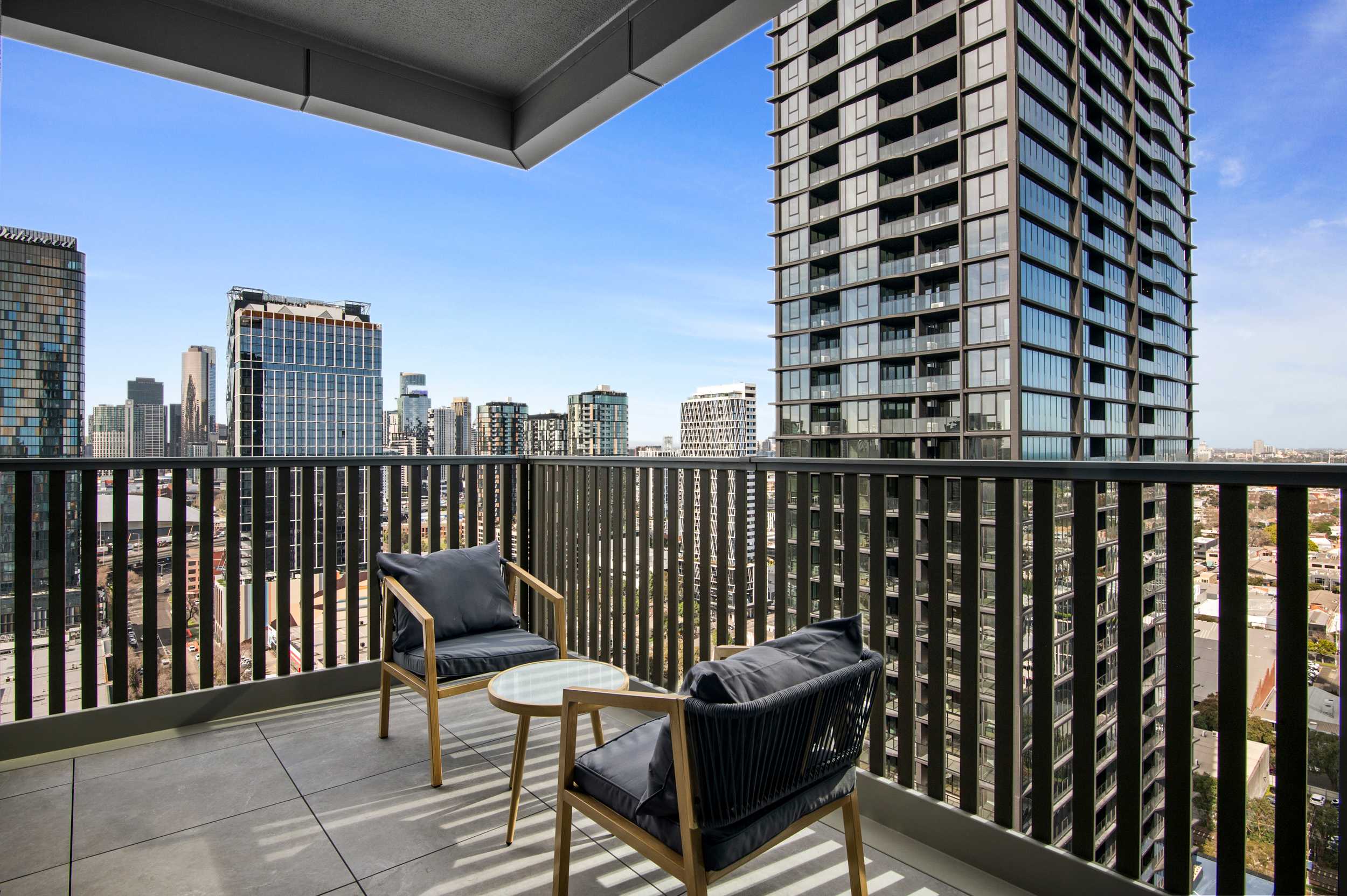 Furnished 1 Bedroom Apartment in South Melbourne