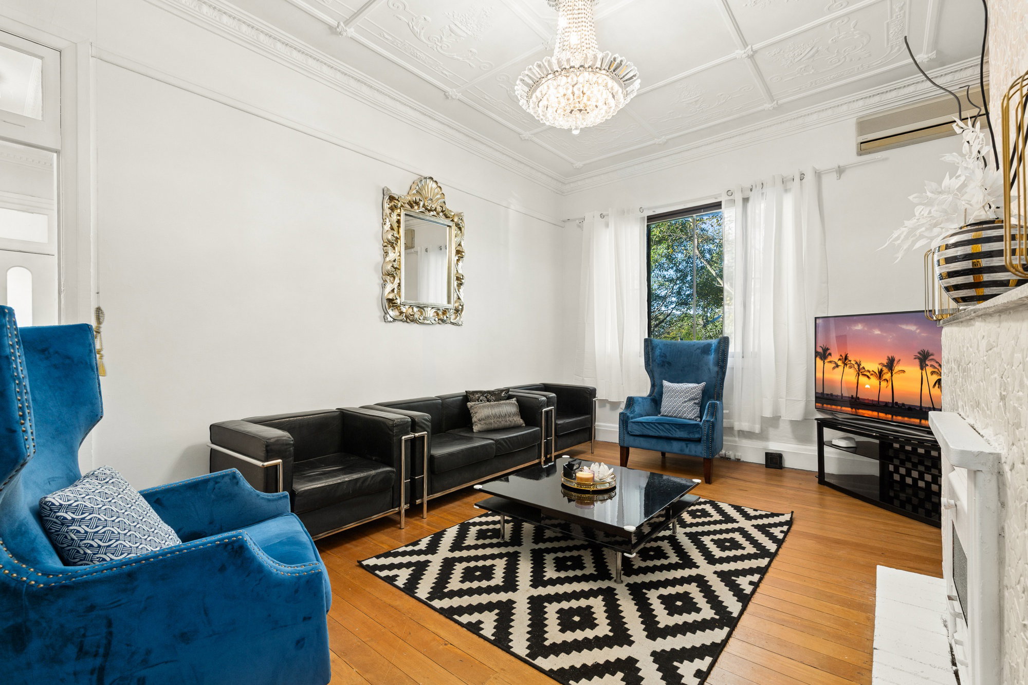 Furnished 4 Bedroom House in Stanmore