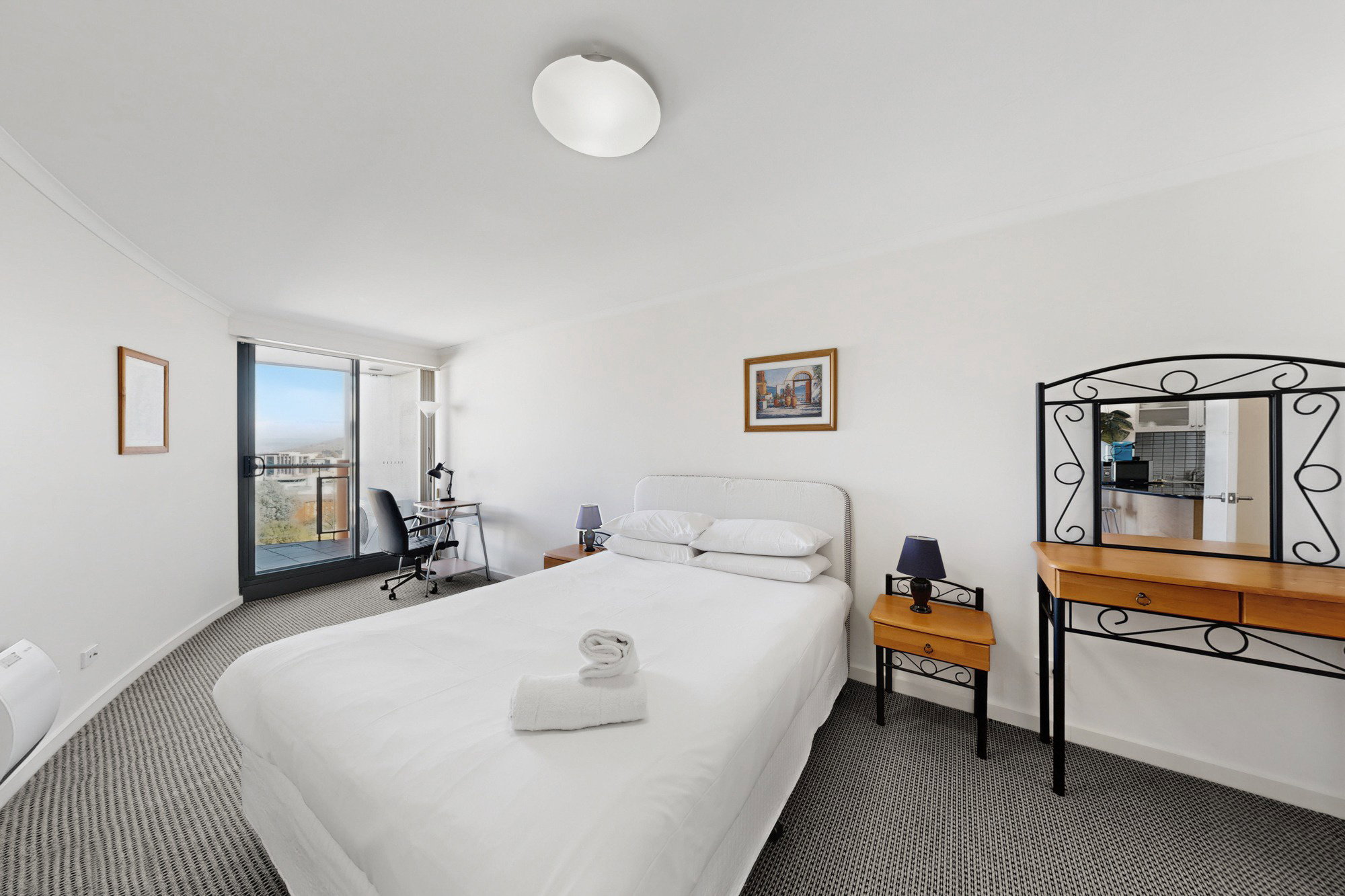 Furnished 1 Bedroom Apartment in Braddon