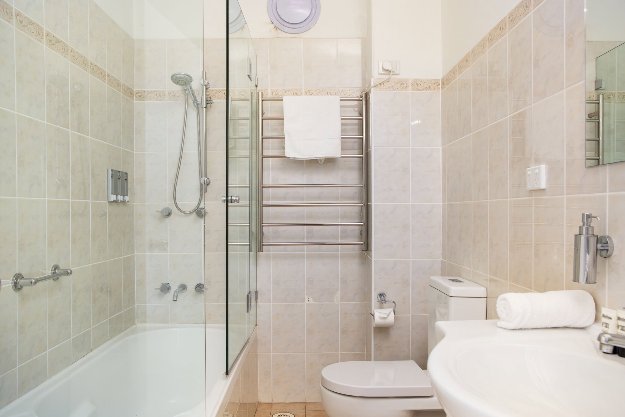 Furnished 2 Bedroom Apartment in Strathfield
