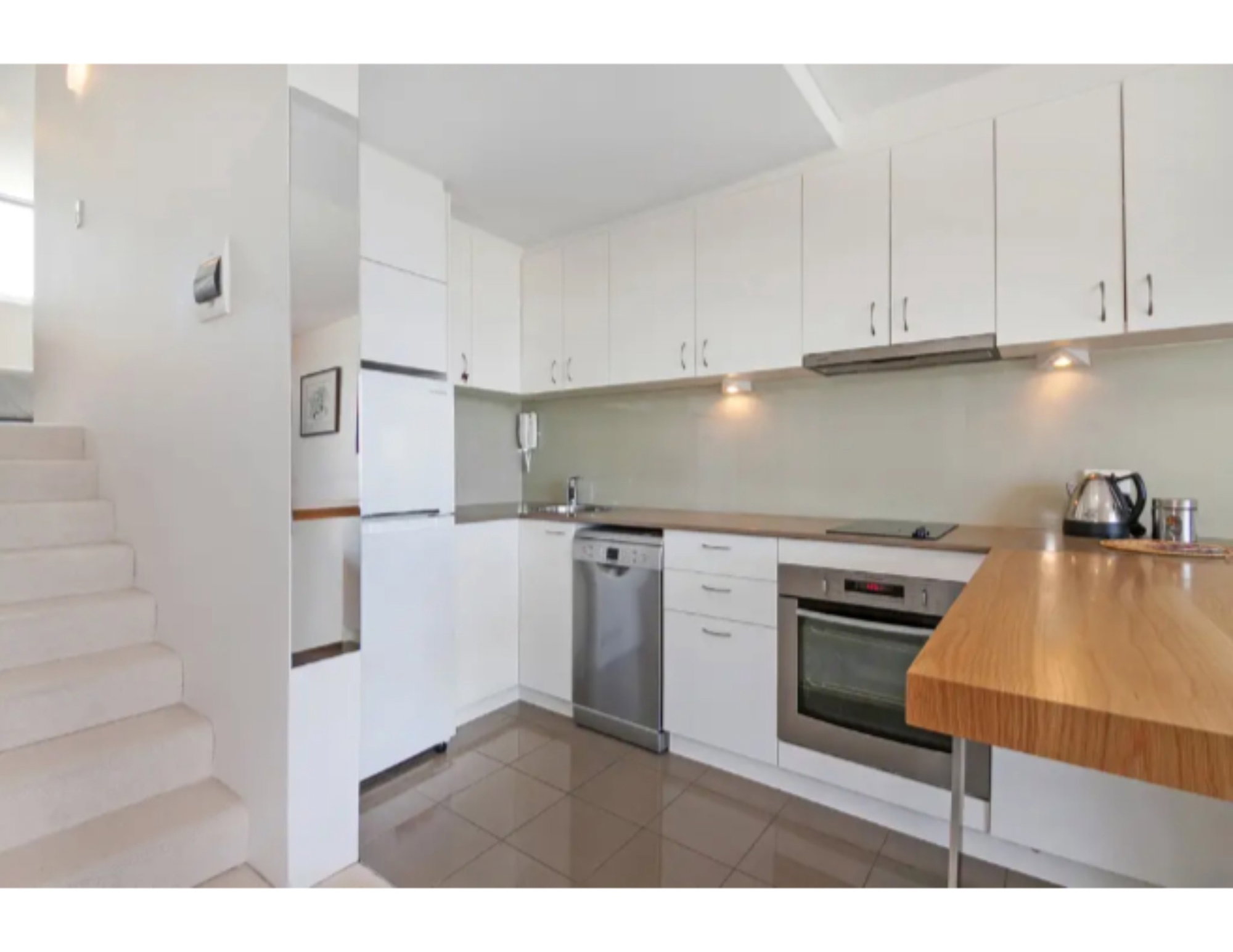 Furnished 1 Bedroom Apartment in Manly