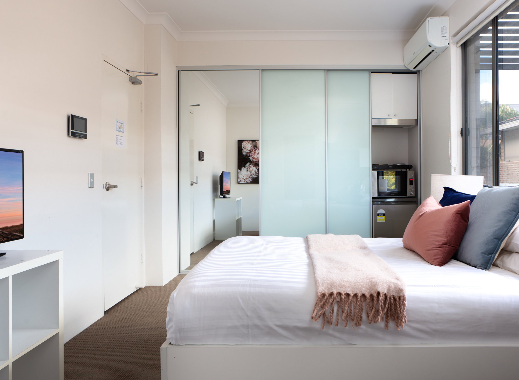 Furnished 1 Bedroom Rental in Westmead
