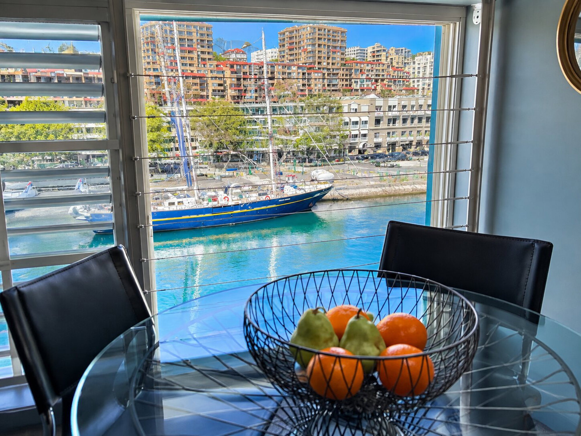 Furnished 1 Bedroom Apartment in Woolloomooloo