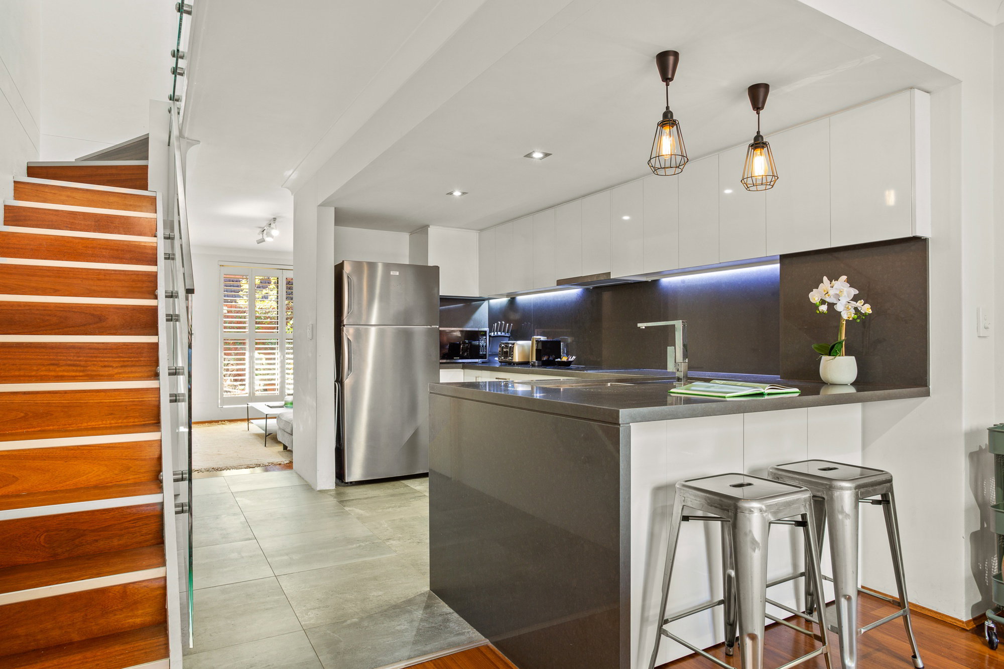 Furnished 2 Bedroom Apartment in Chippendale