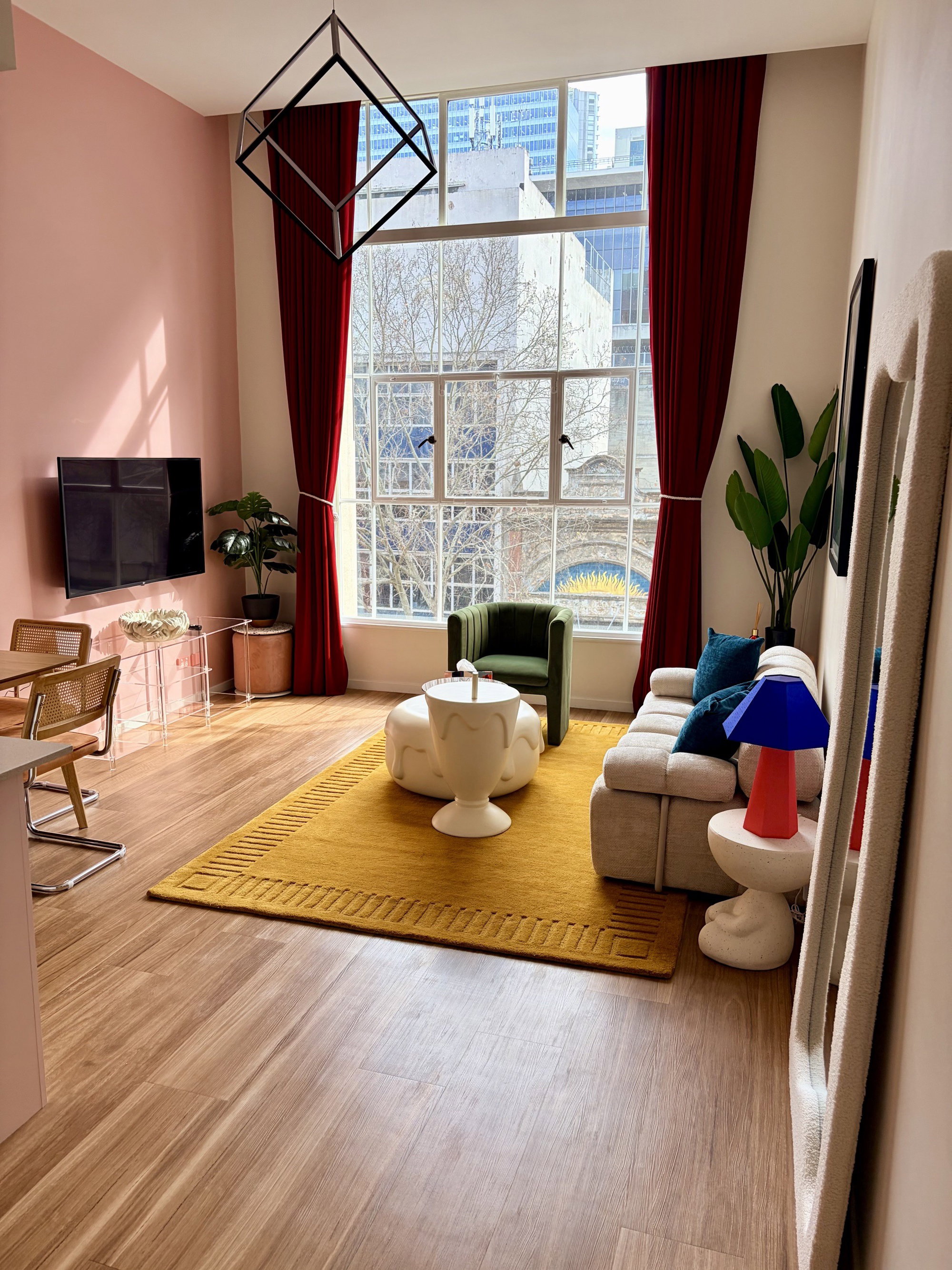 Furnished 1 Bedroom Apartment in Melbourne