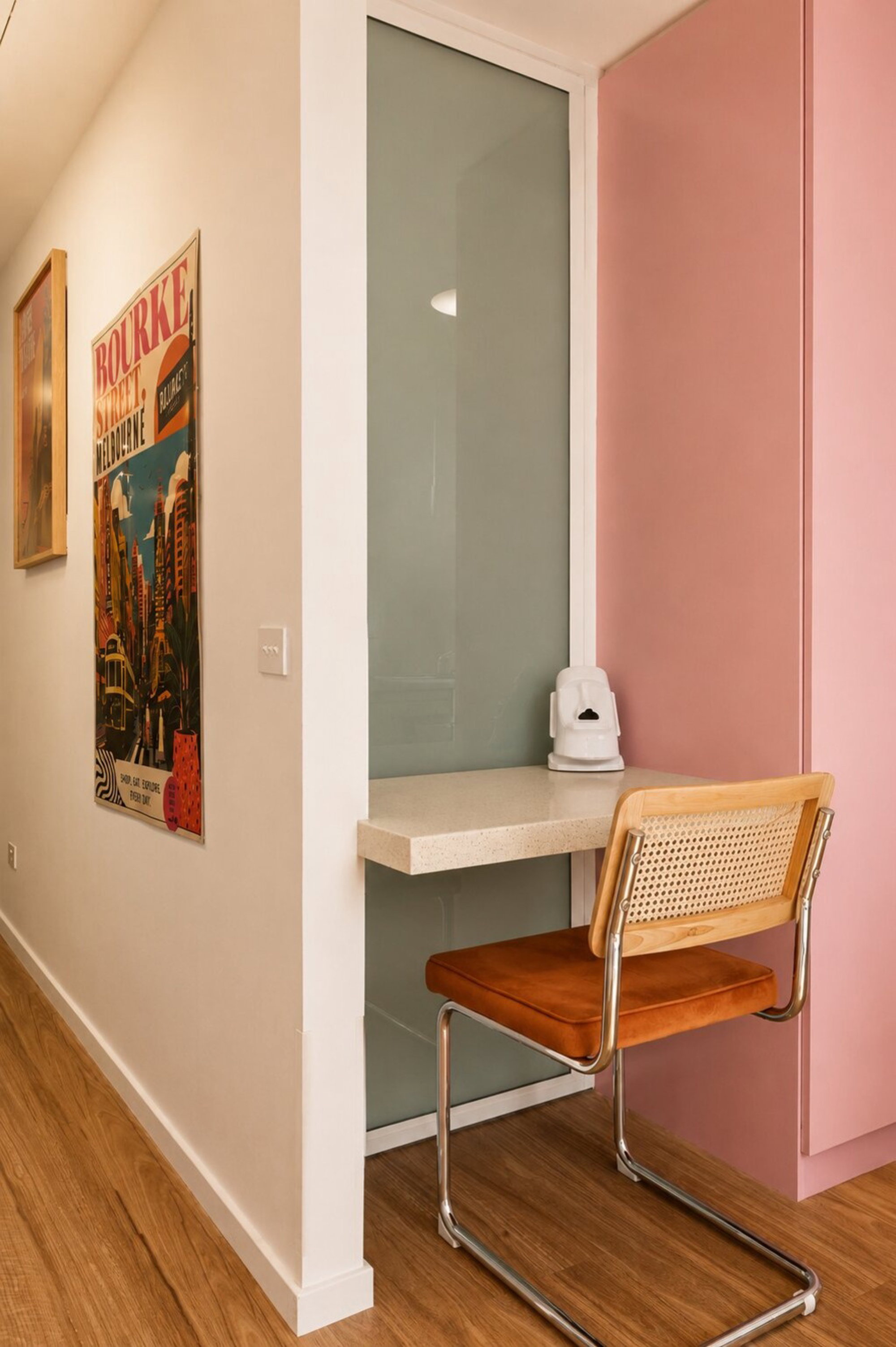 Furnished 1 Bedroom Apartment in Melbourne
