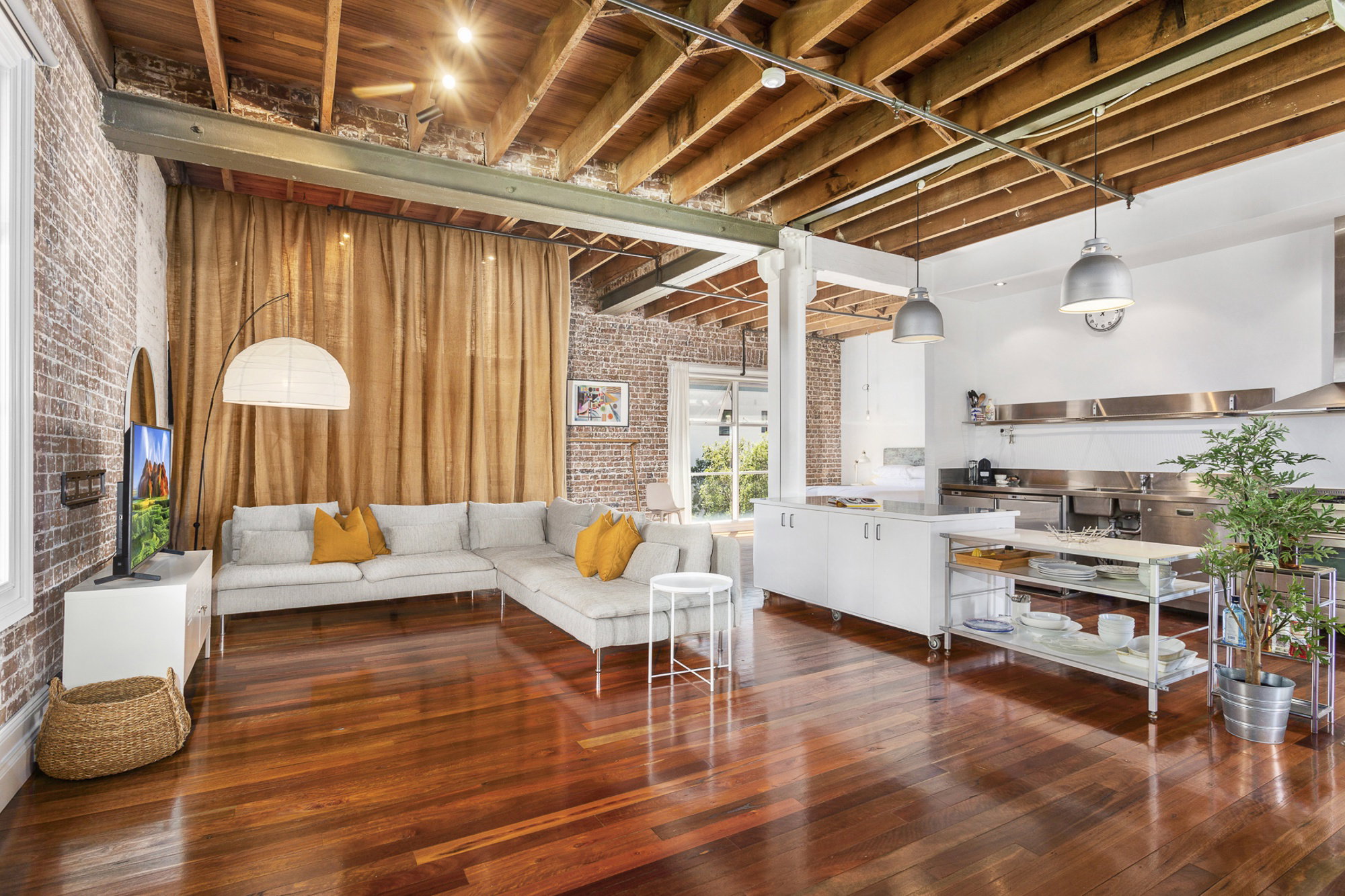 Furnished 1 Bedroom Rental in Darlinghurst