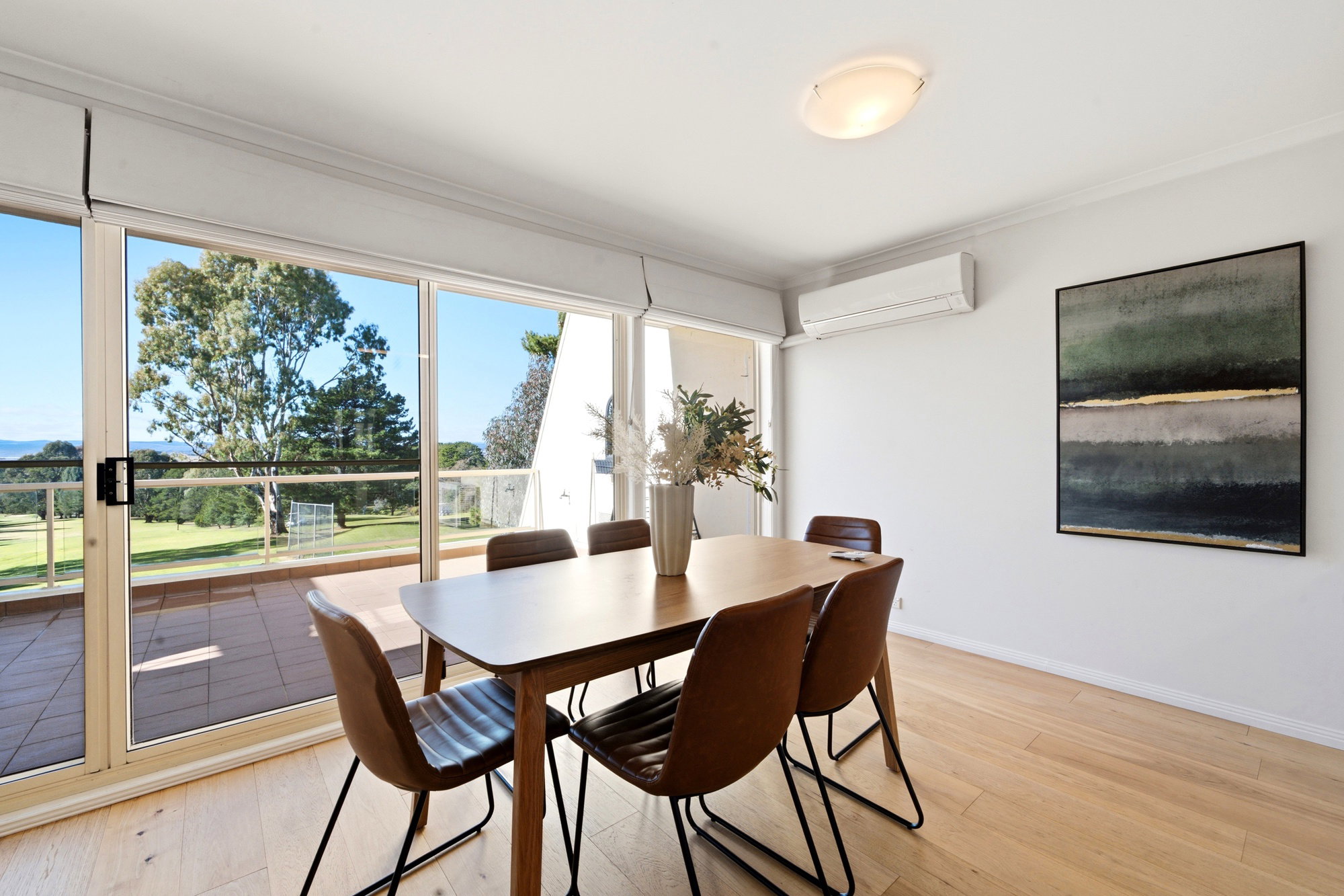 Furnished 2 Bedroom Apartment in Narrabundah
