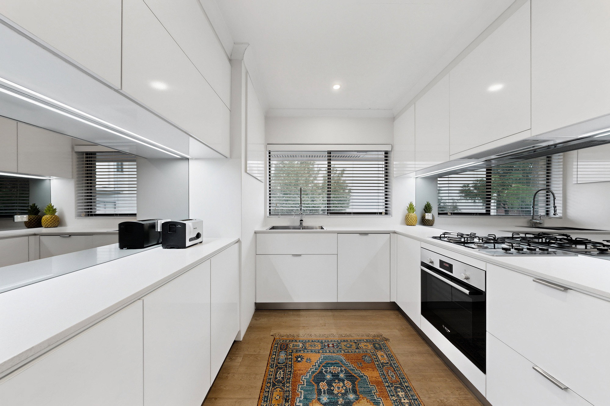 Furnished 2 Bedroom Apartment in Ashgrove