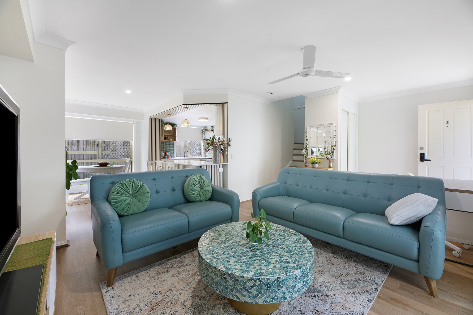 Furnished 3 Bedroom Apartment in Labrador