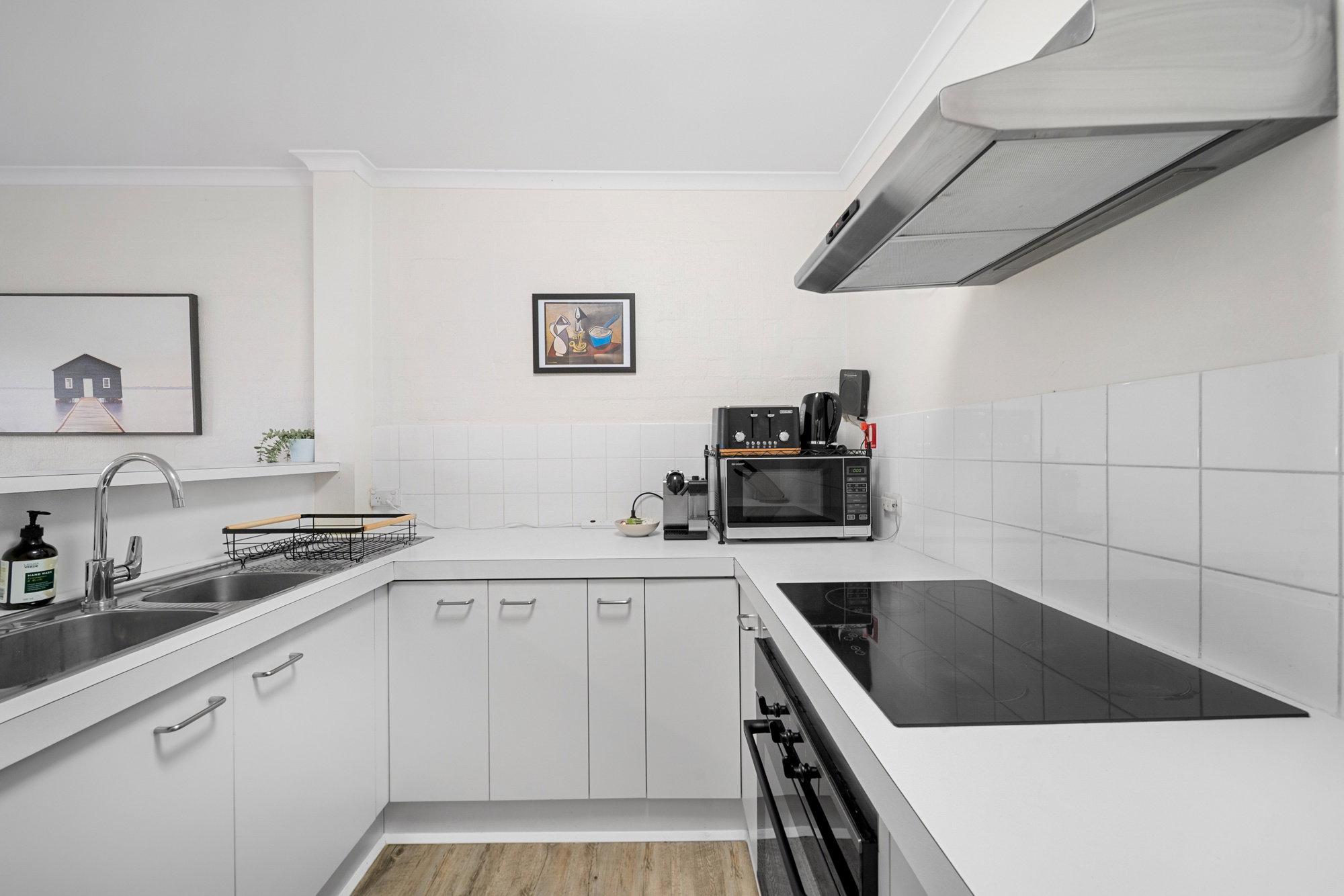 Furnished 1 Bedroom Apartment in Phillip