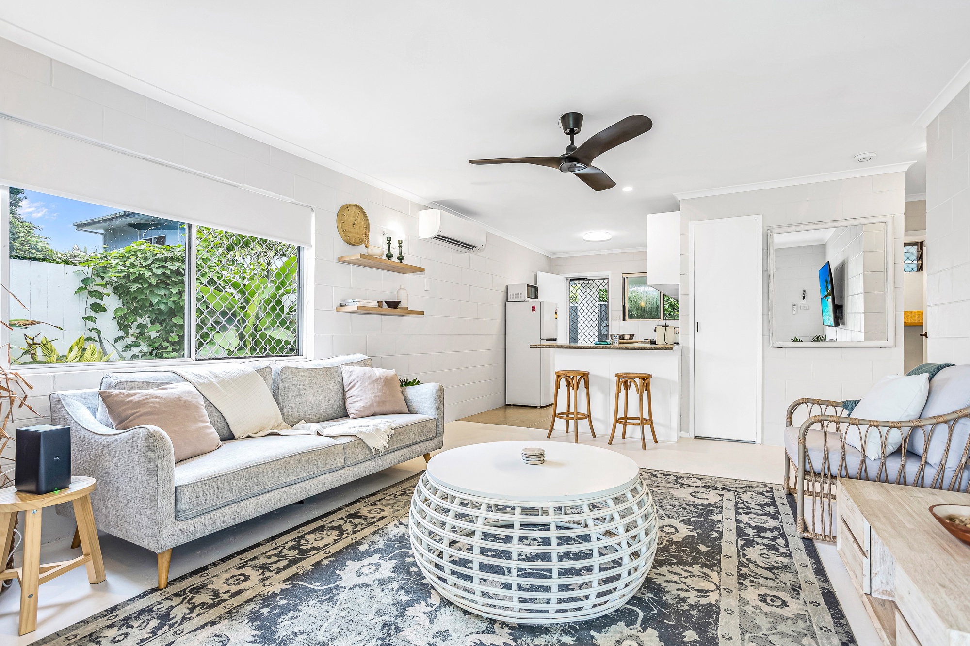 Furnished 2 Bedroom House in Holloways Beach