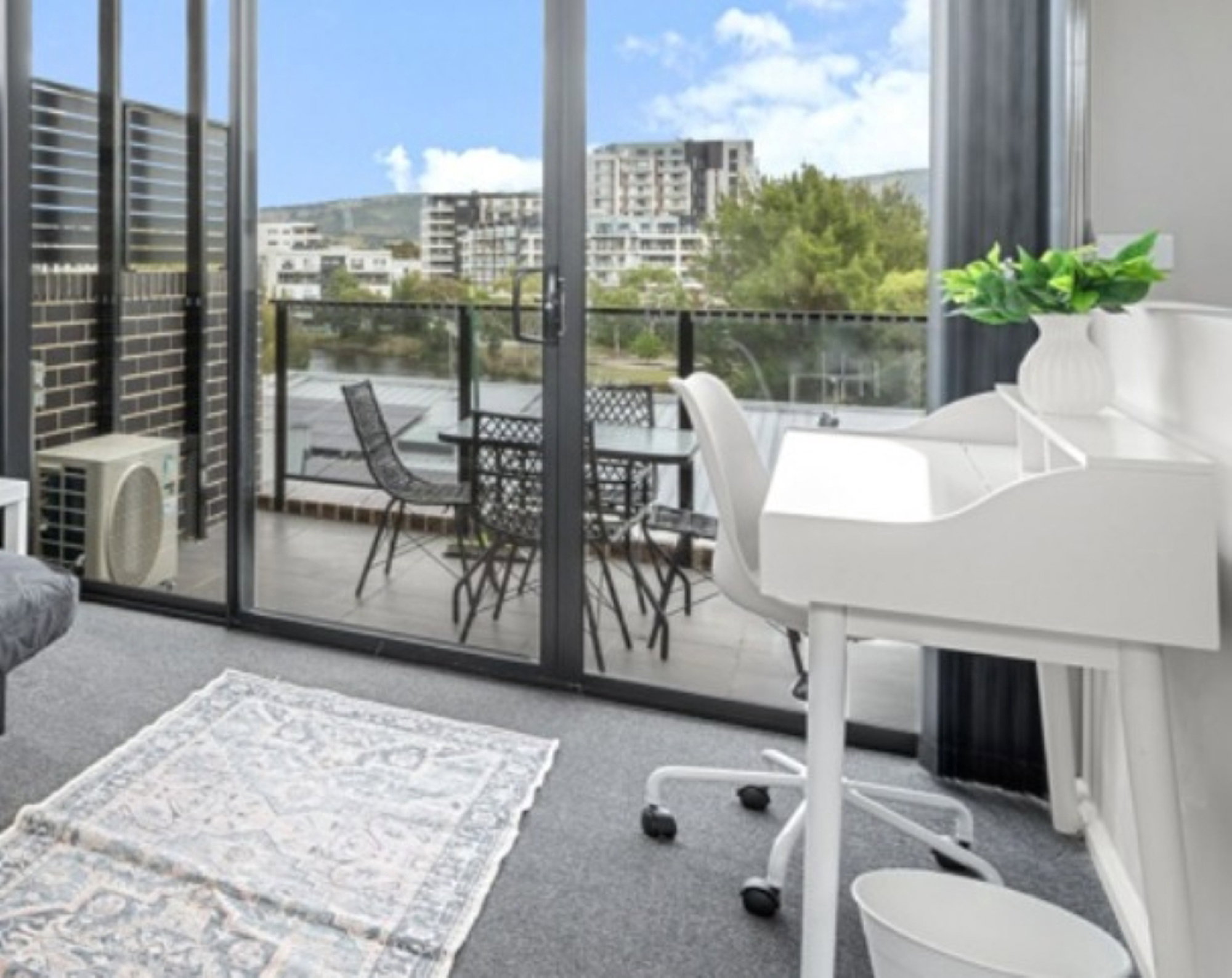 Furnished 2 Bedroom House in Greenway
