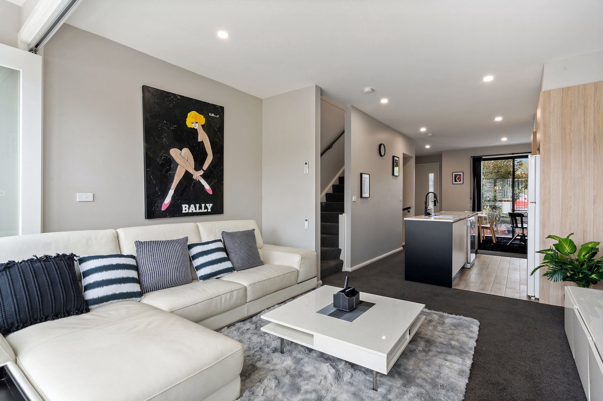 Furnished 2 Bedroom House in Greenway