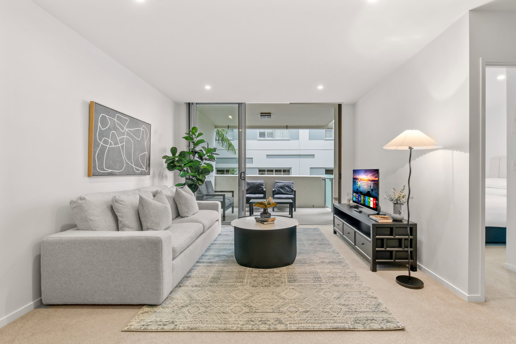 Furnished 1 Bedroom Apartment in West End