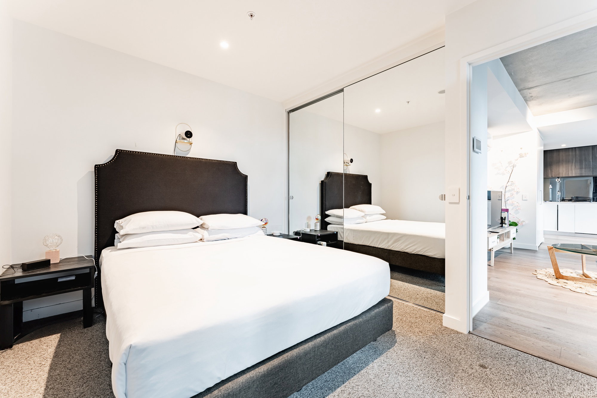 Furnished 1 Bedroom Apartment in Southbank