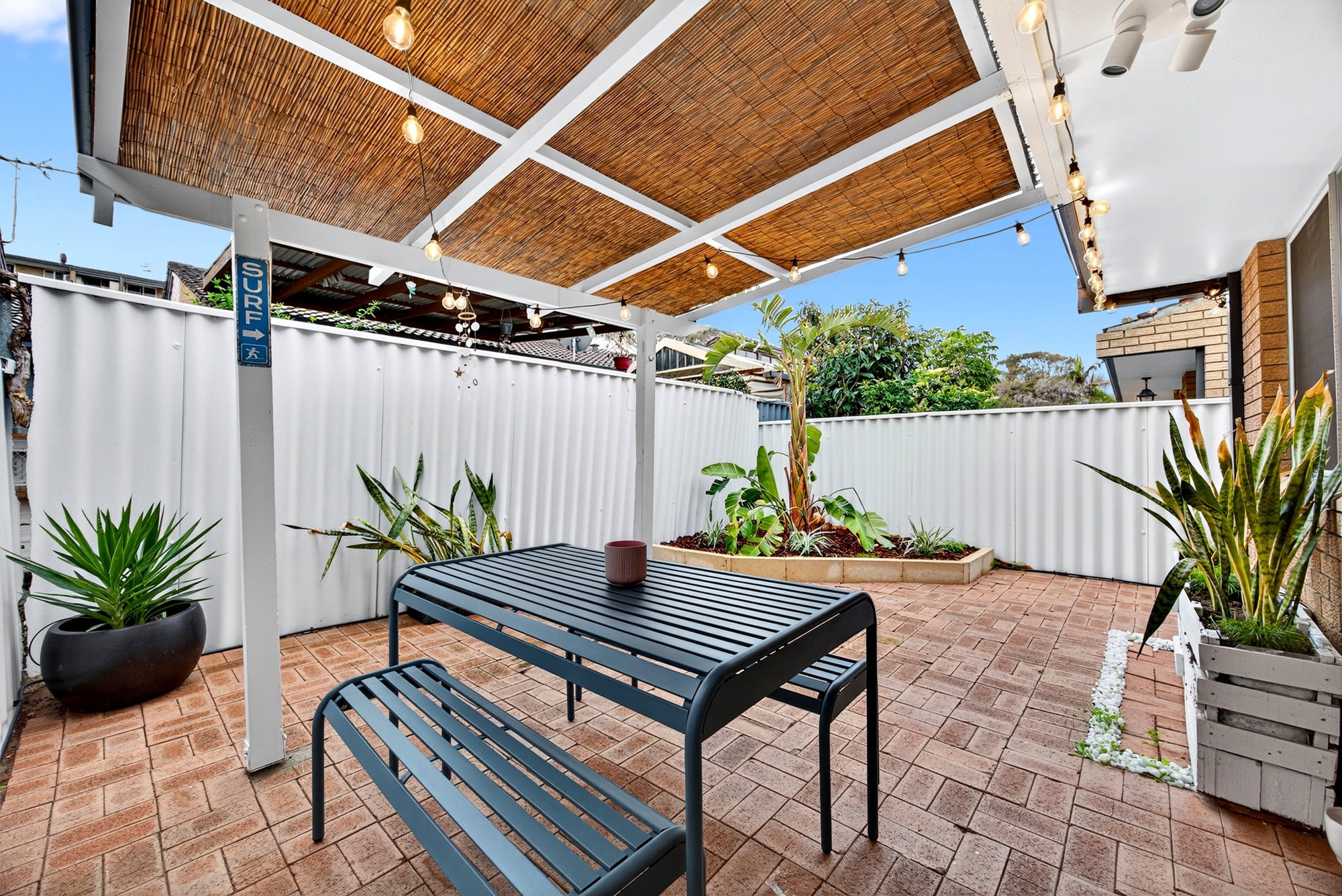 Furnished 2 Bedroom Apartment in Nedlands