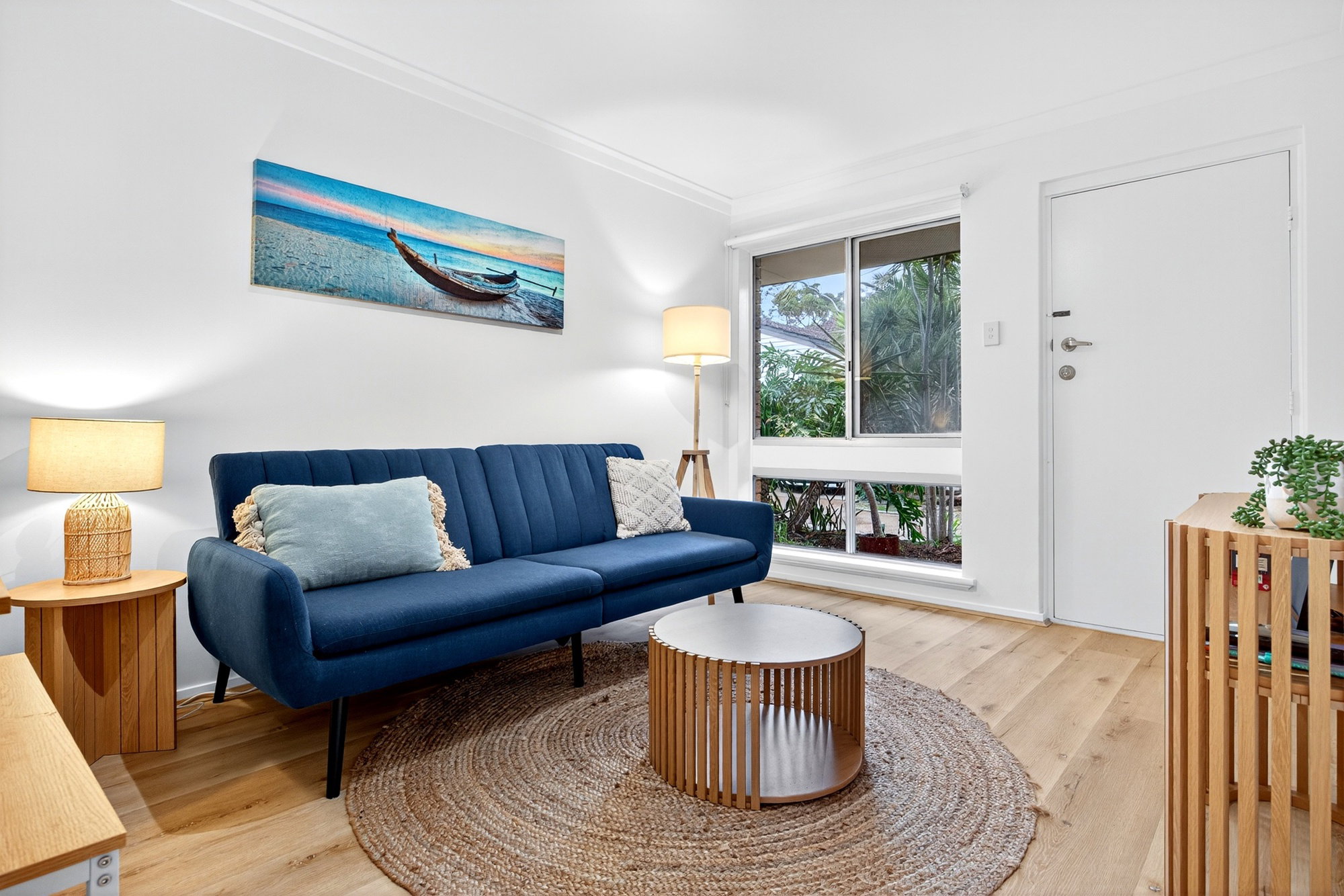 Furnished 2 Bedroom Apartment in Nedlands