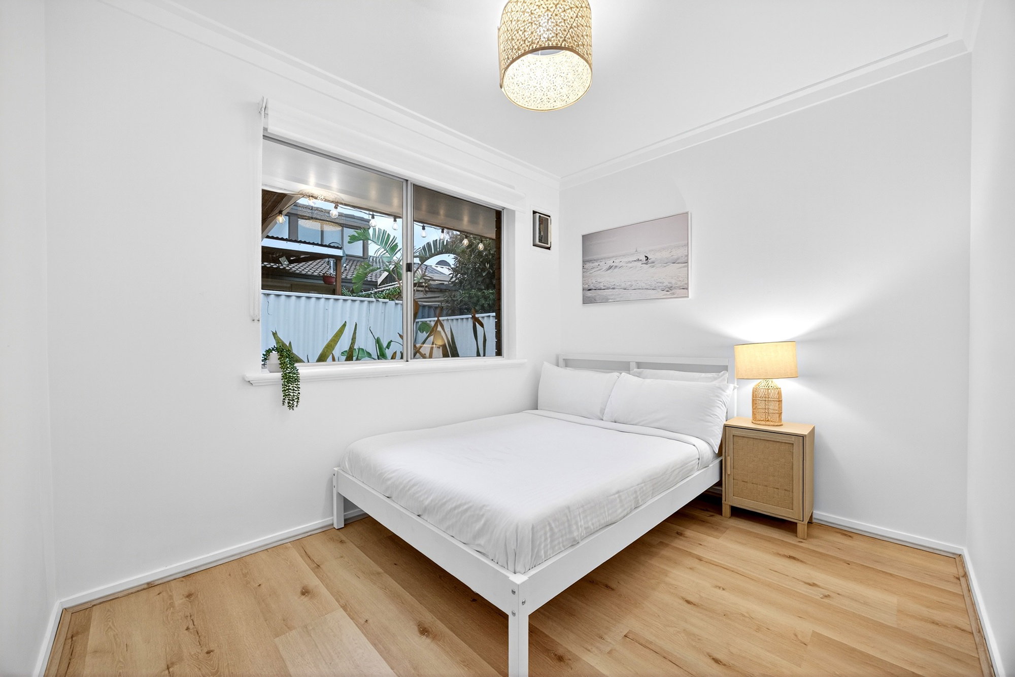 Furnished 2 Bedroom Apartment in Nedlands