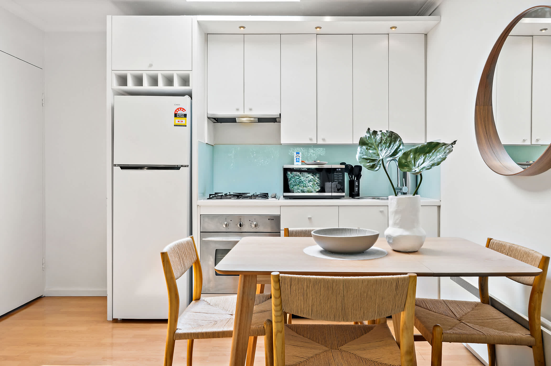 Furnished 2 Bedroom Apartment in South Yarra