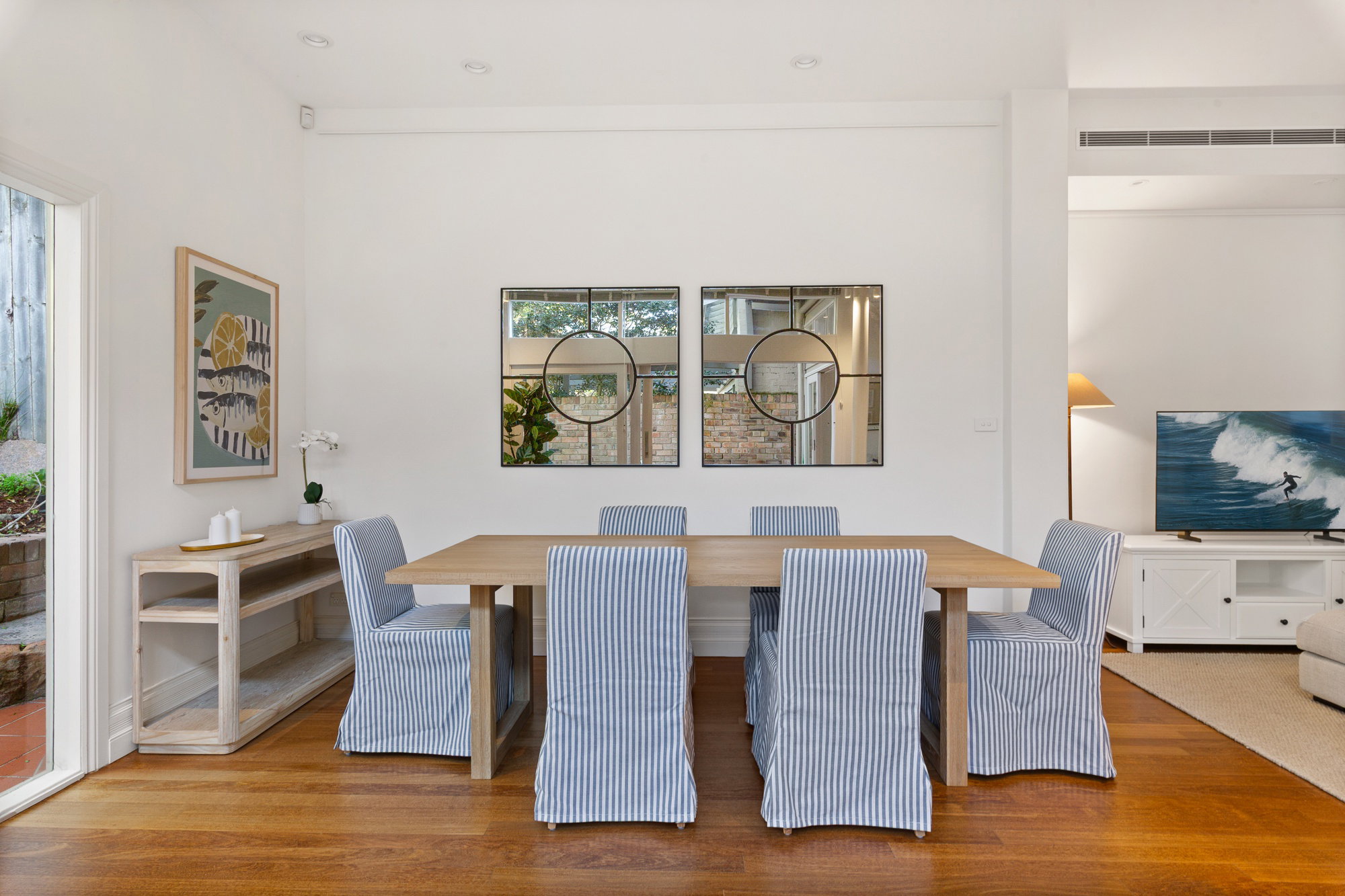 Furnished 3 Bedroom House in McMahons Point