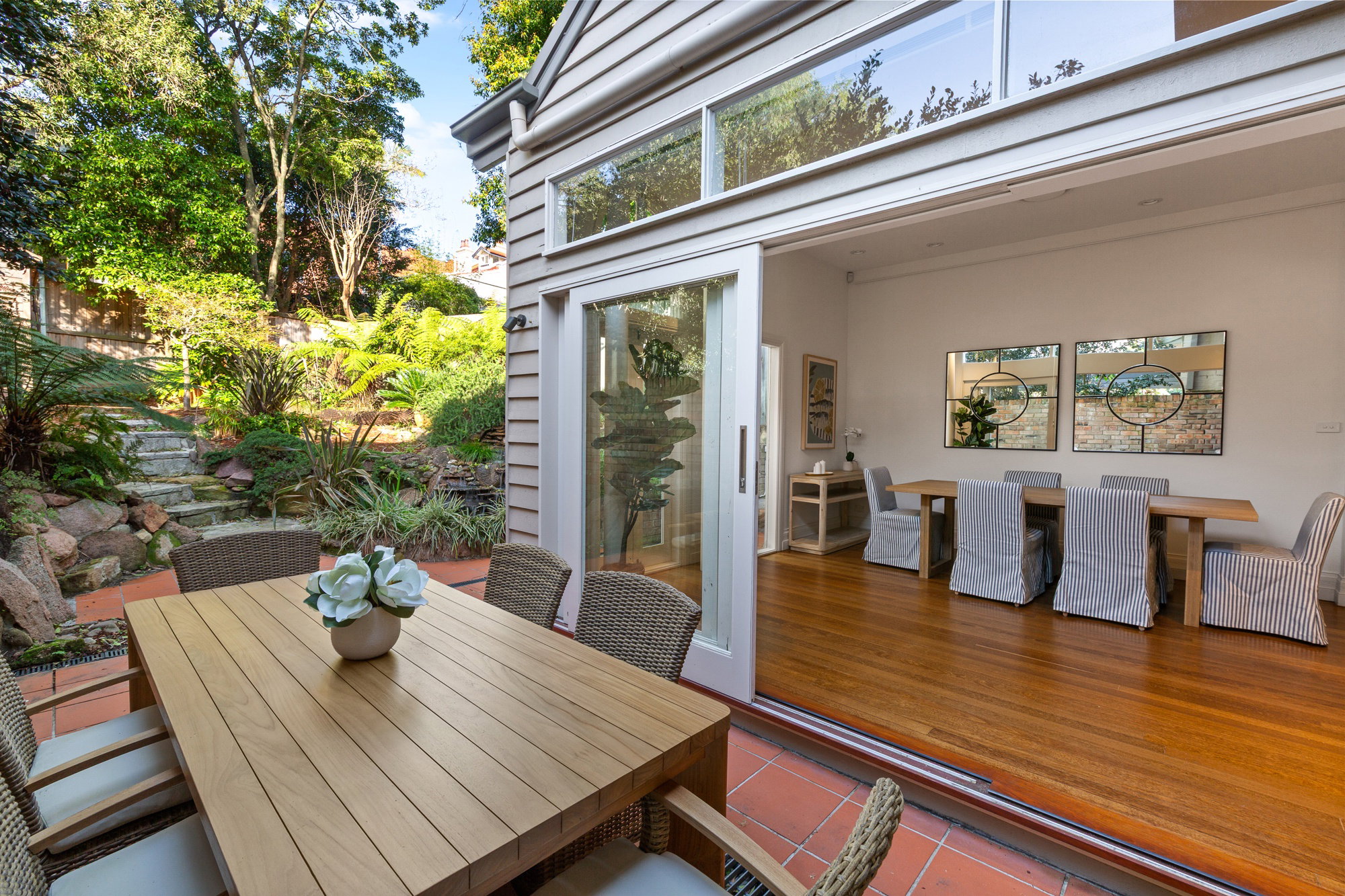 Furnished 3 Bedroom House in McMahons Point
